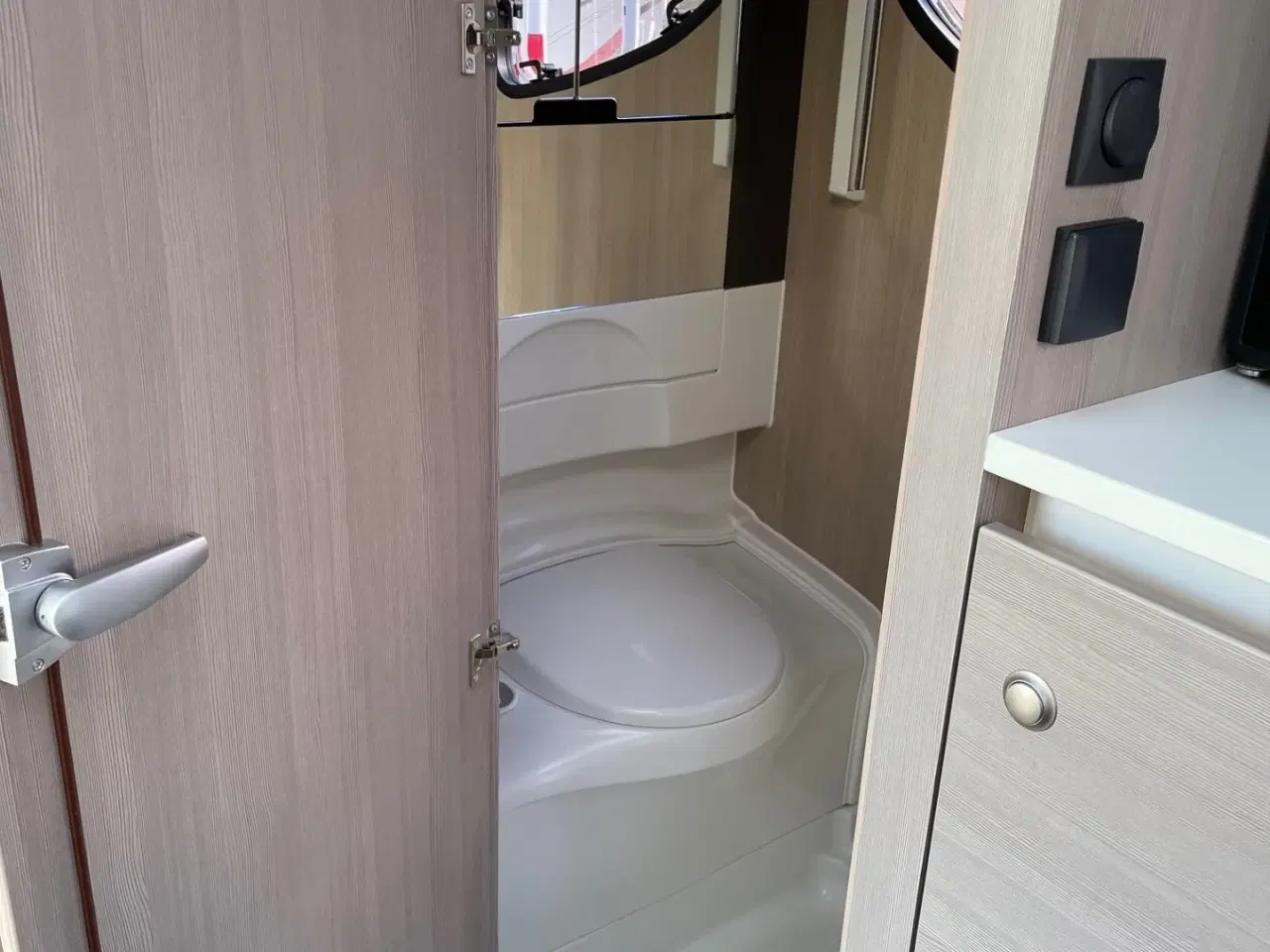 Billede 5 - Campingvogn - Adria Action 361 LH 2014 