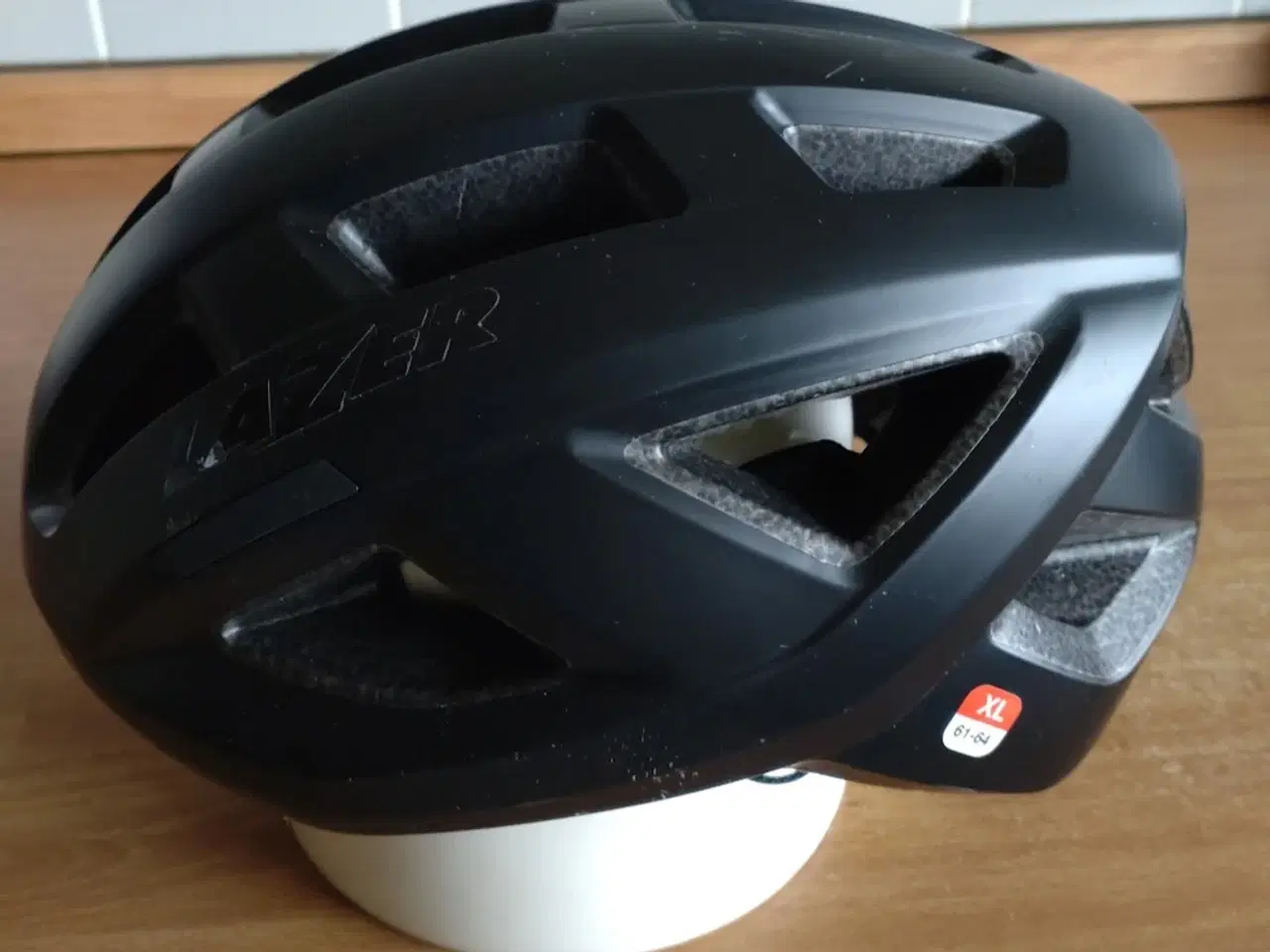 Billede 1 - Lazer Tonic Cykelhjelm Sort 61-64 cm