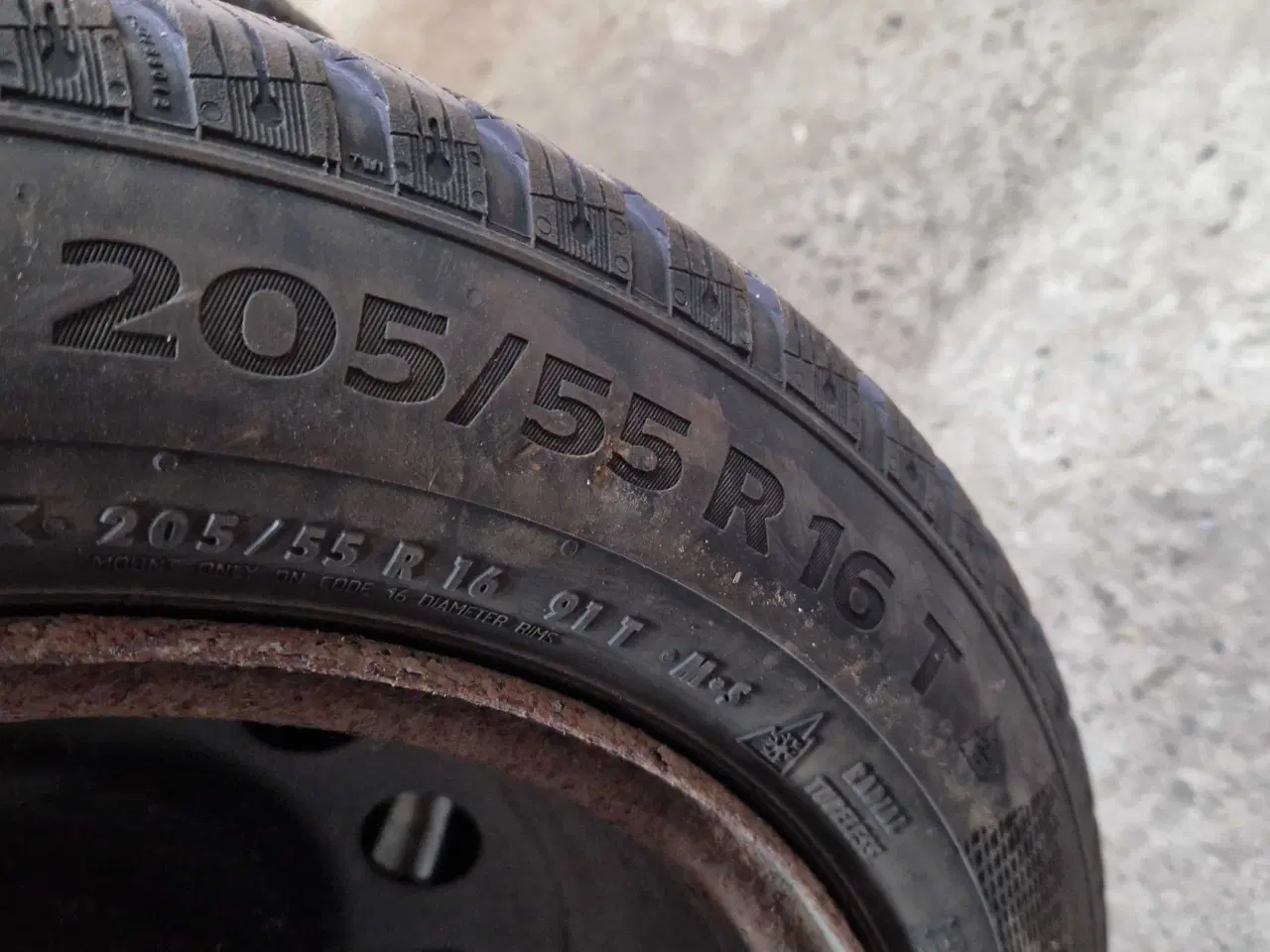 Billede 5 - 4 gode vinterdæk 205/55x16