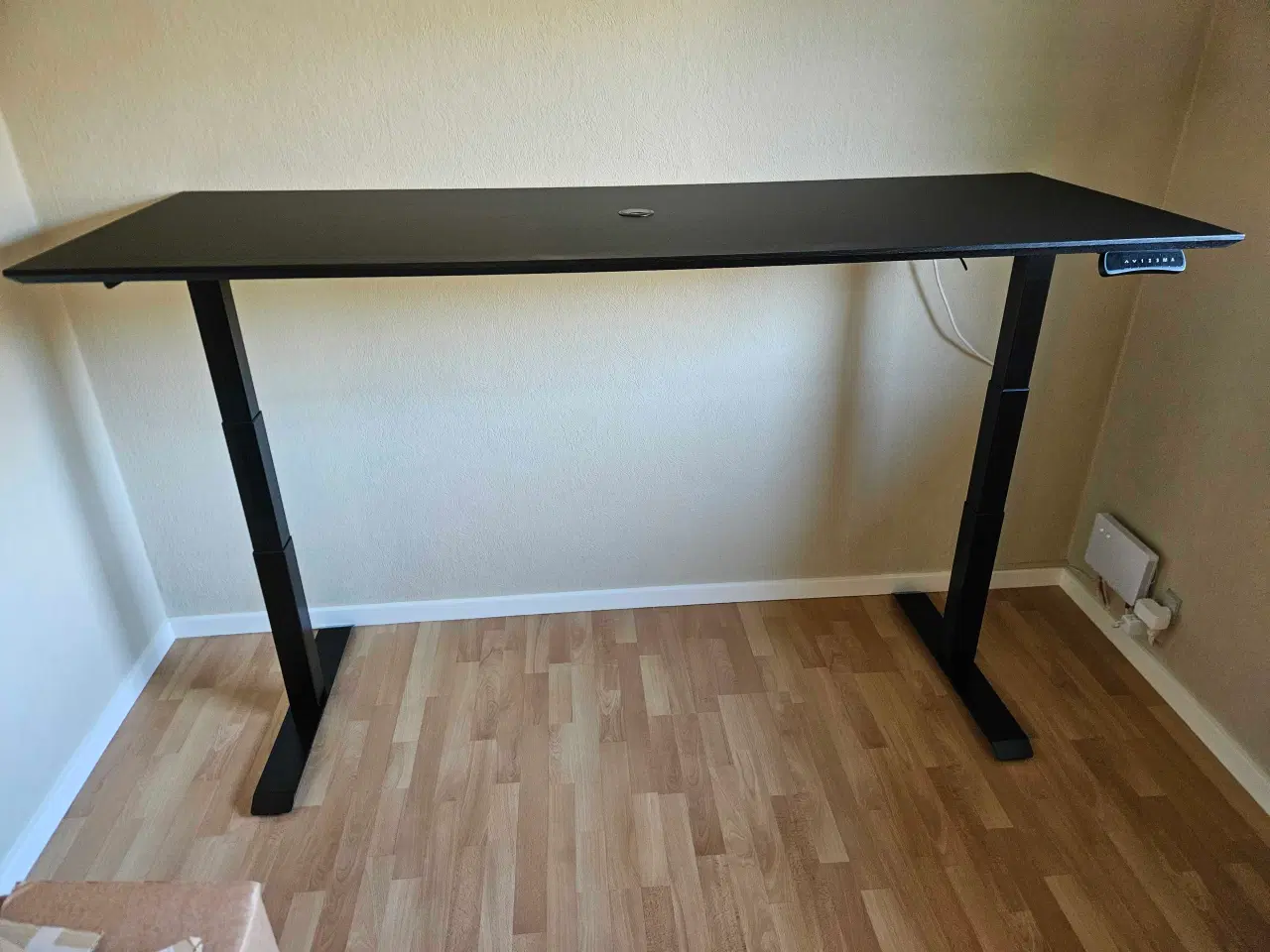 Billede 1 - Hæve/sænke skrivebord sort nanolaminat