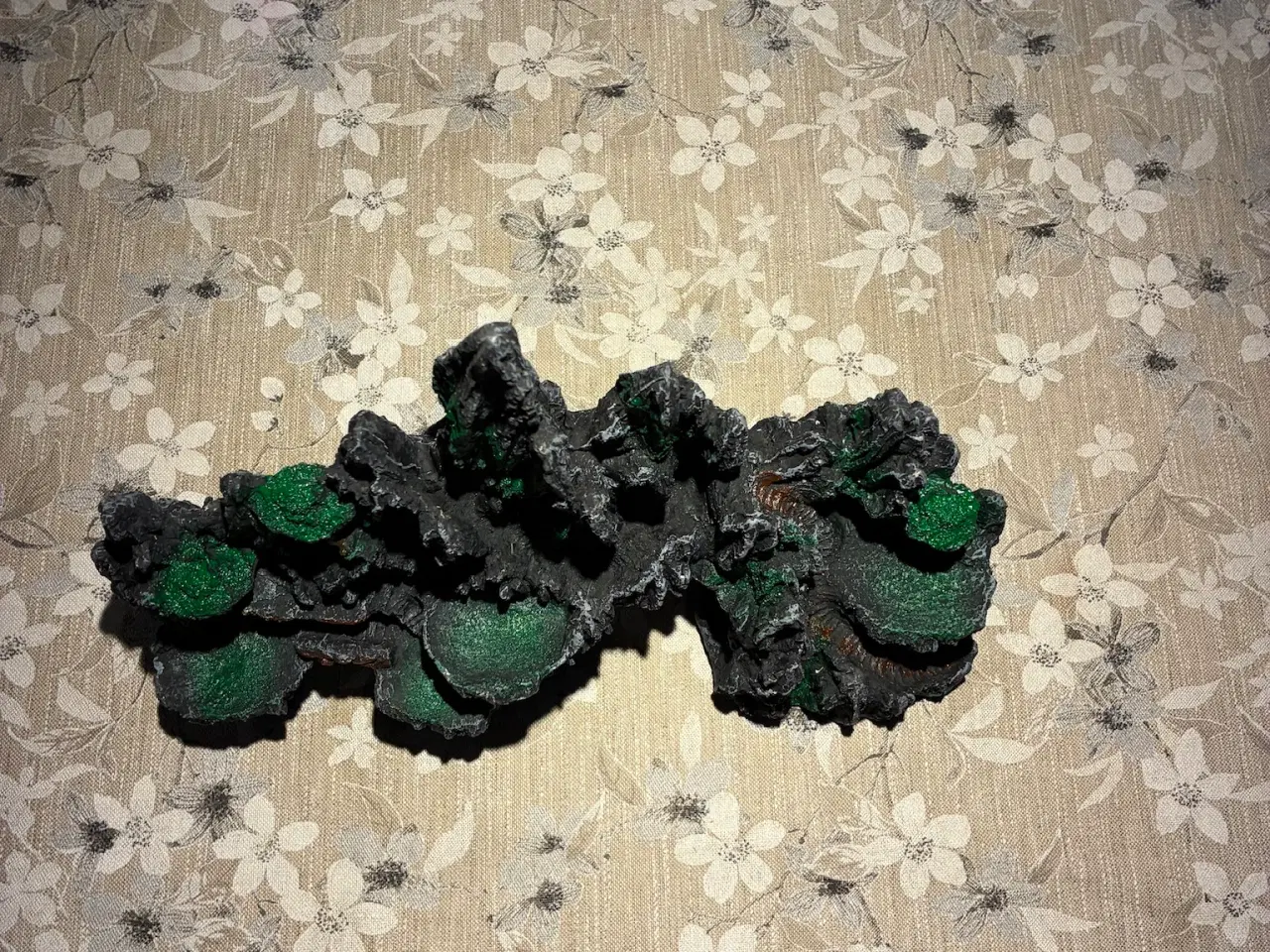 Billede 3 - Bjerglandskab – dekorativ akvariepynt med huler