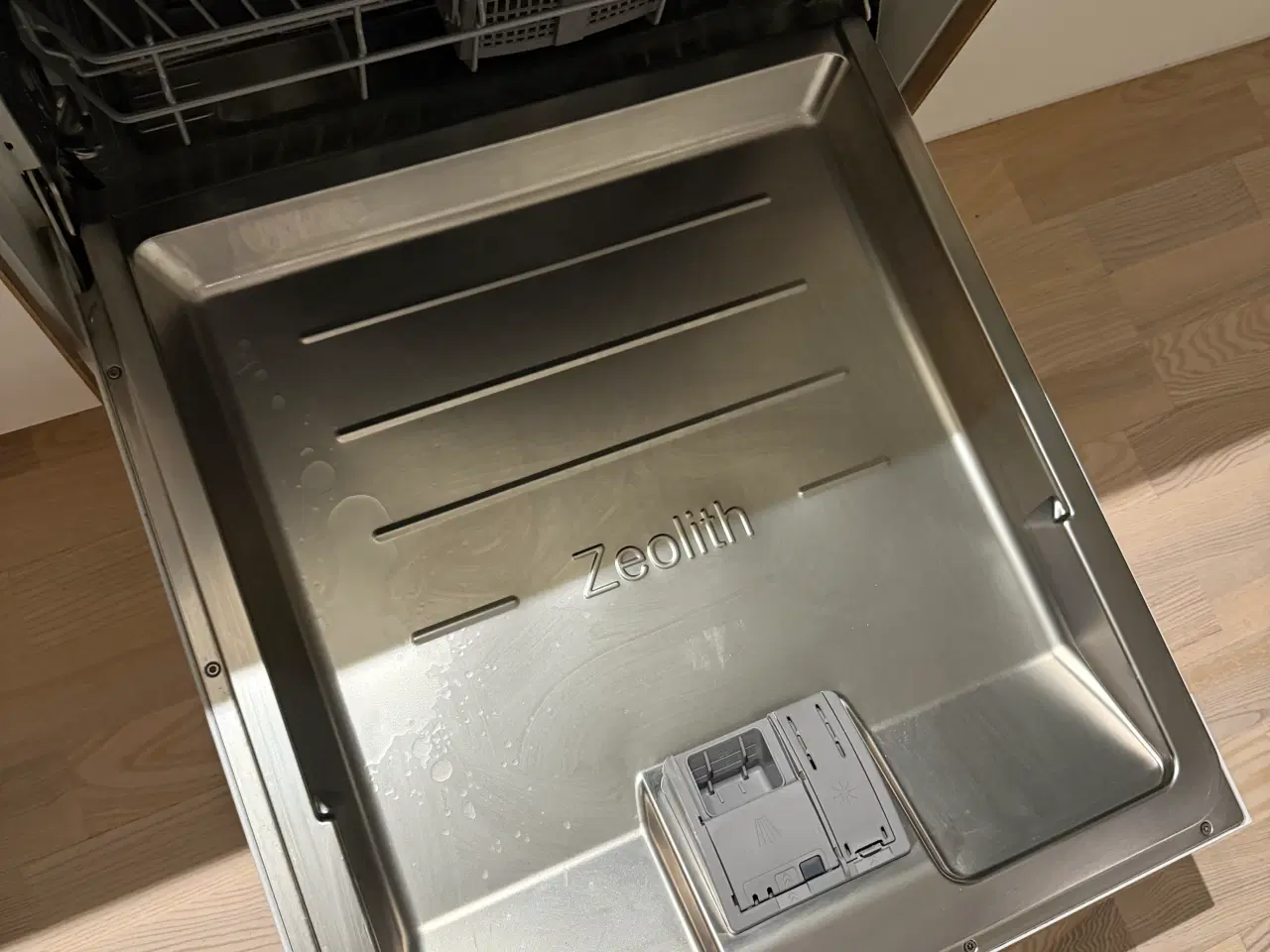 Billede 4 - Bosch opvaskemaskine underbygget hvid