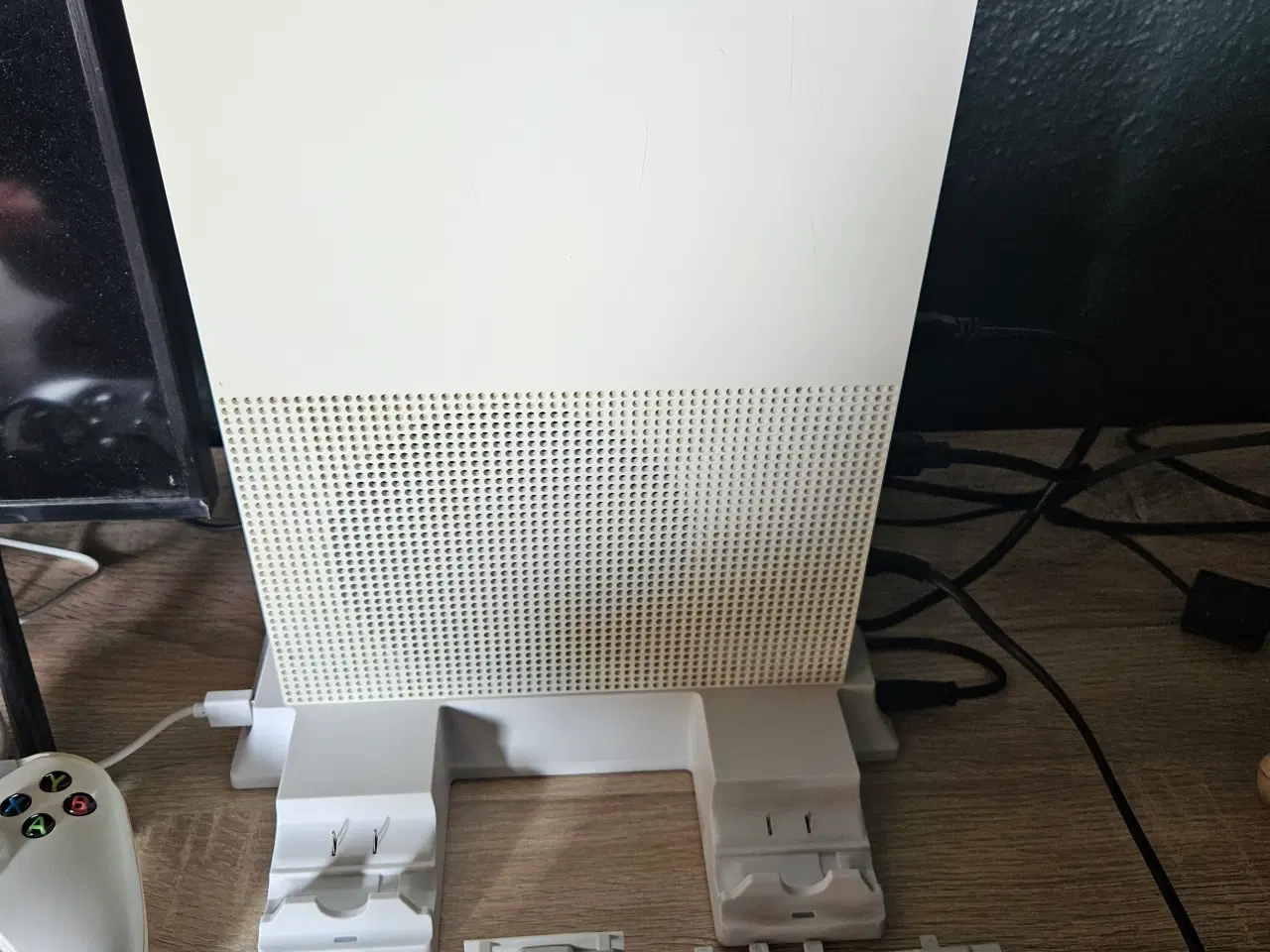 Billede 2 - Xbox one s inkl. 32" fladskærm