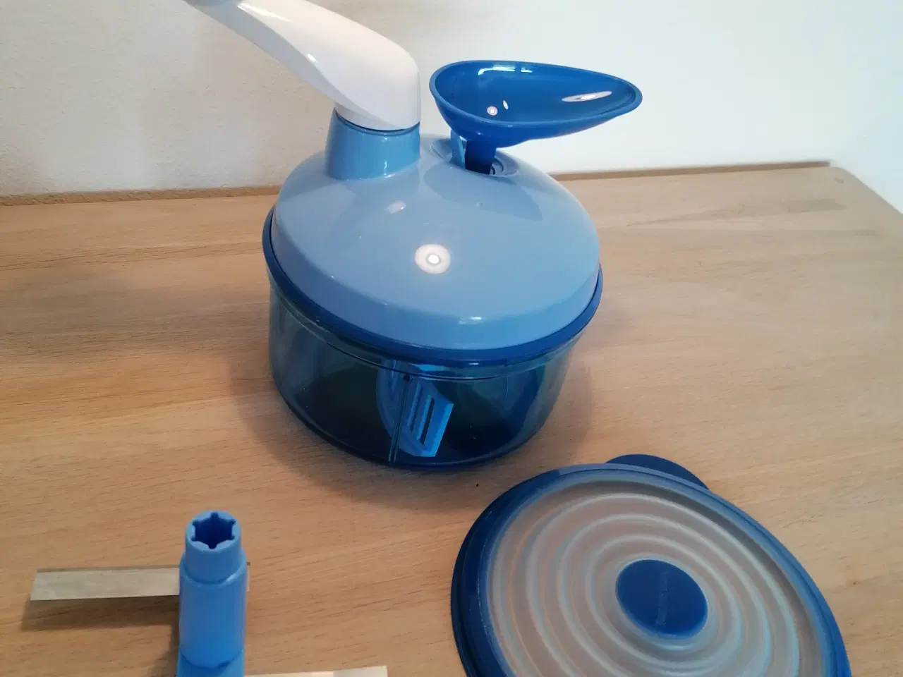 Billede 1 - Tupperware røre/ mixe/ snitte