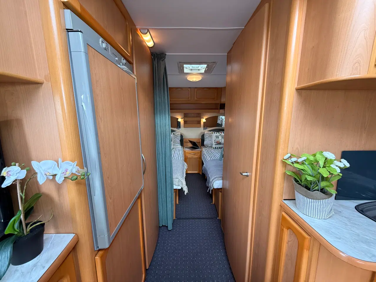 Billede 13 - Kabe Safir GLE / Enduro Mover / Thule Markise