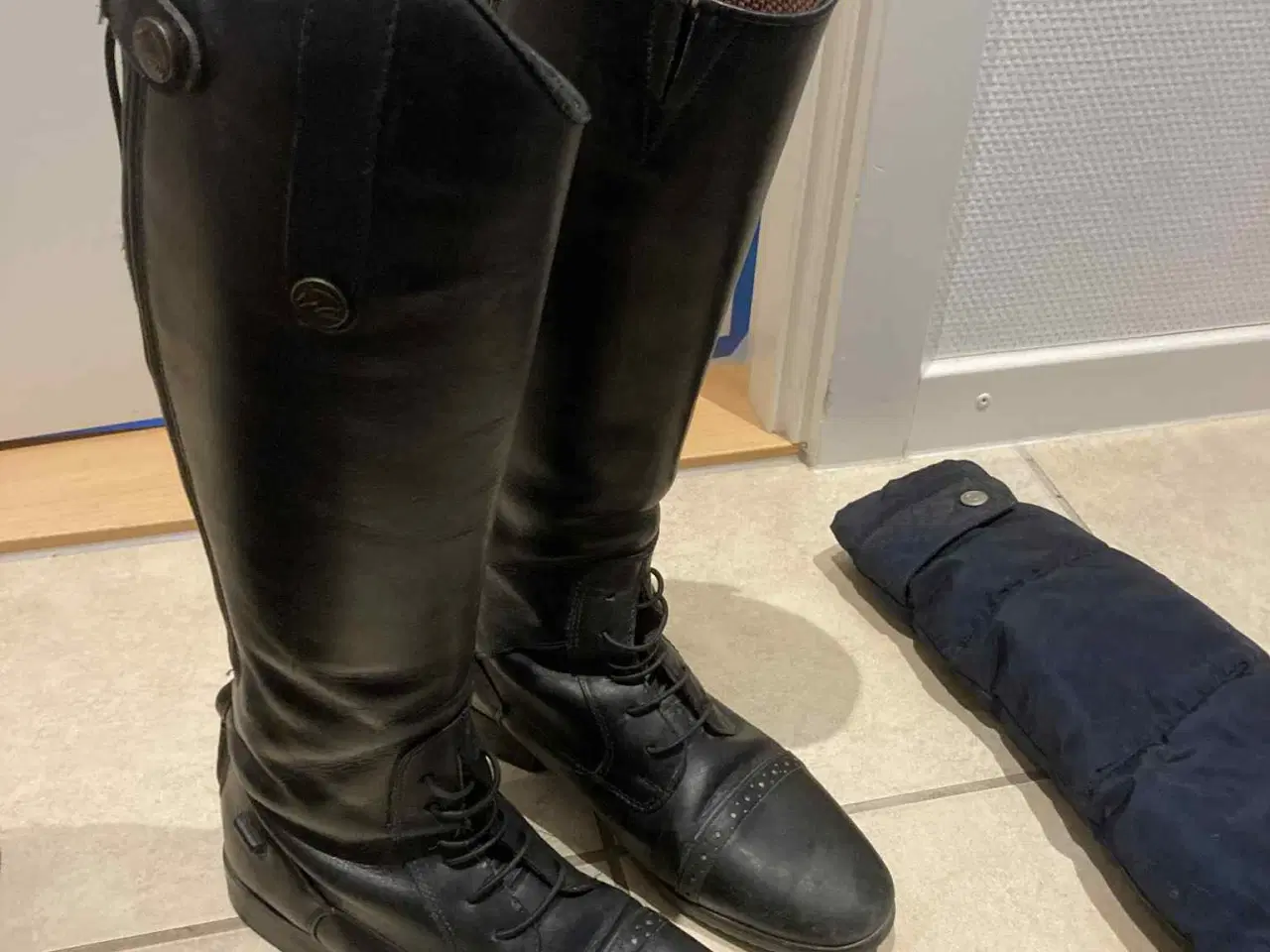 Billede 4 - Ridetøj ridestøvler mv