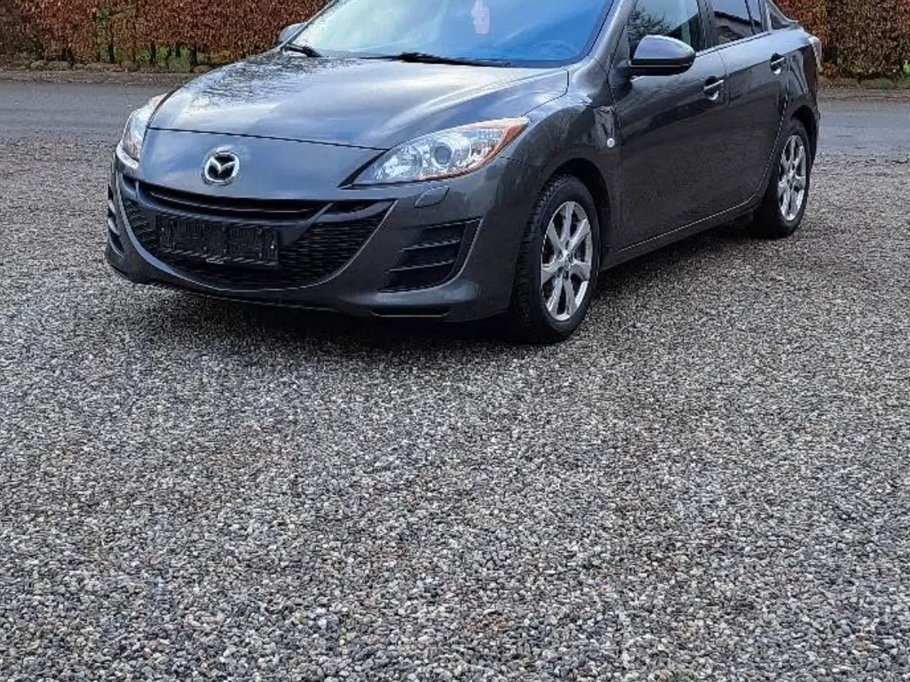 Billede 1 - Velholdt Mazda 3