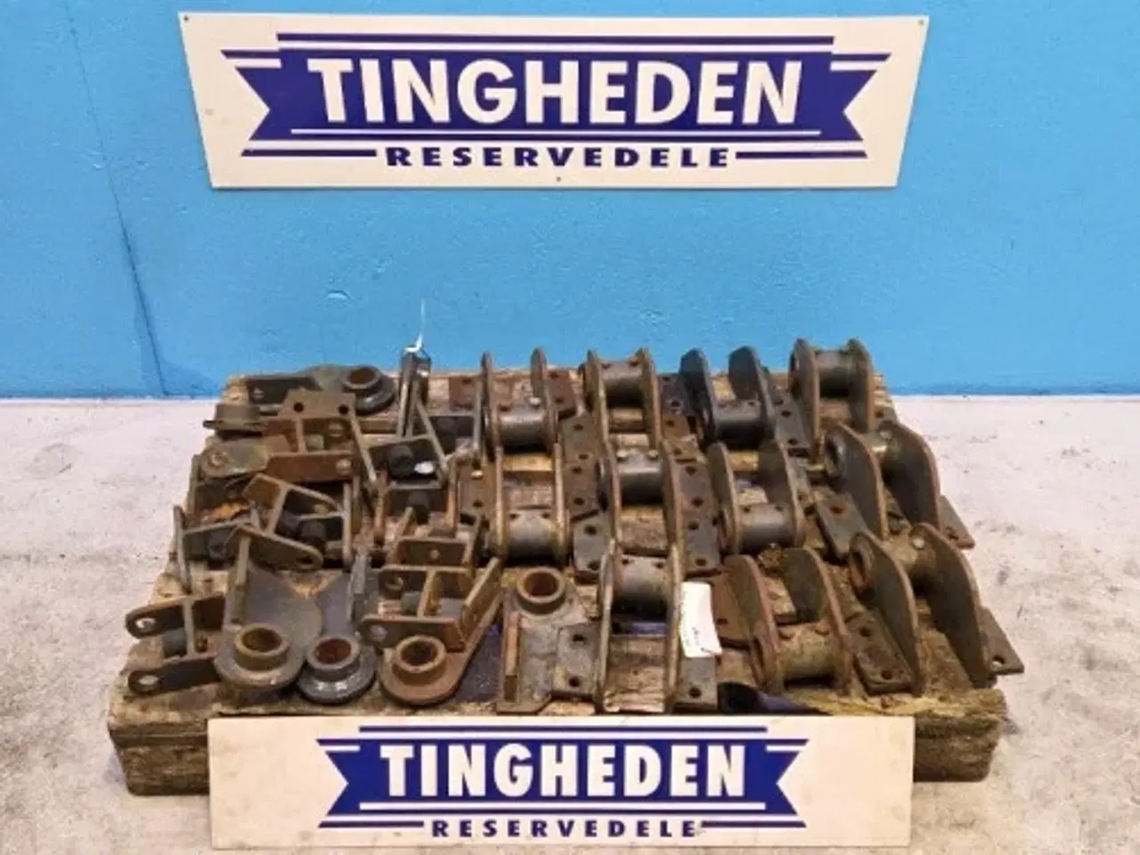 Billede 1 - New Holland B115C Dele til Pallegafler 87310374