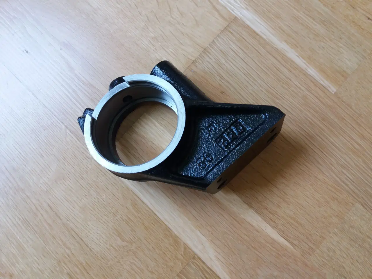 Billede 4 - Beslag for drivakselleje  Toyota Celica -Camry