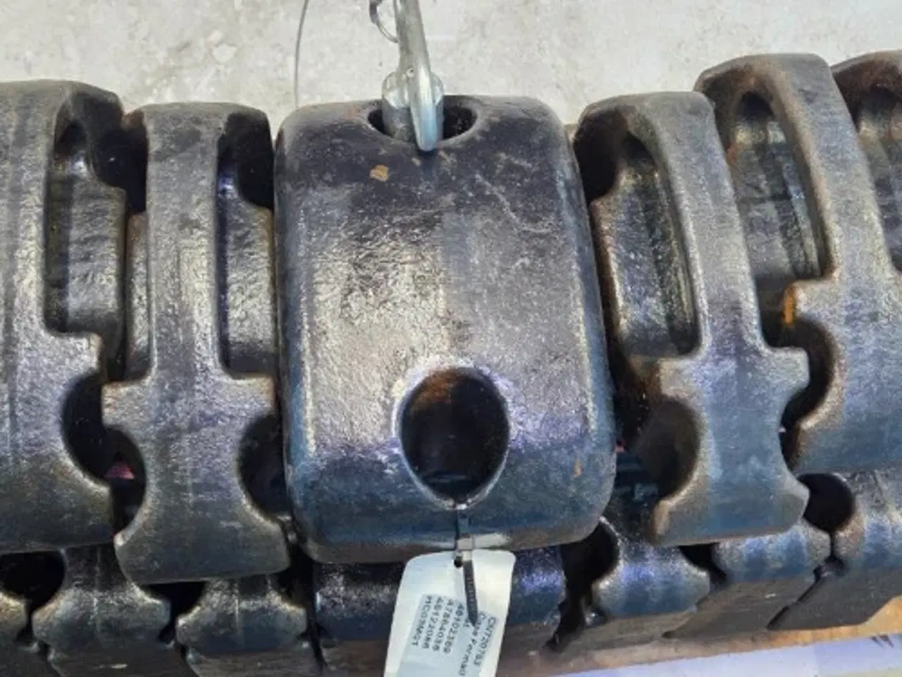 Billede 11 - Case Farmall 75A Frontvægt Sæt 48102389