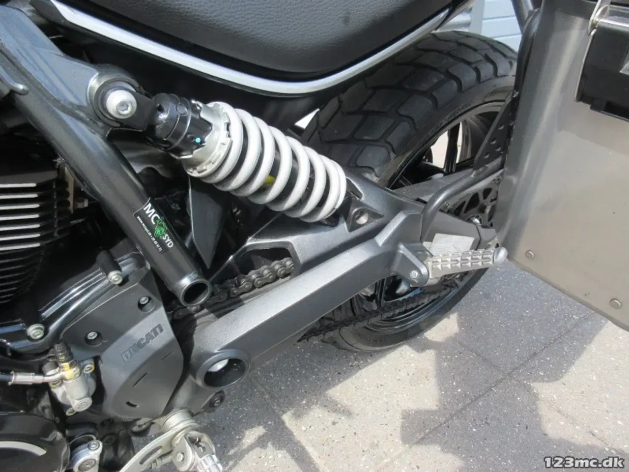 Billede 26 - Ducati Scrambler Icon Dark MC-SYD       BYTTER GERNE