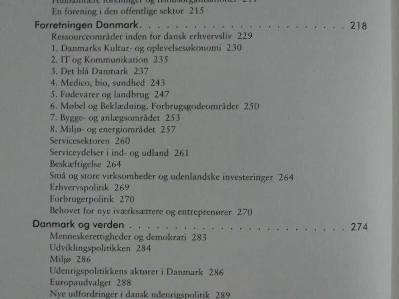 Billede 3 - verdens danmark, af bjarne hastrup, emne: historie