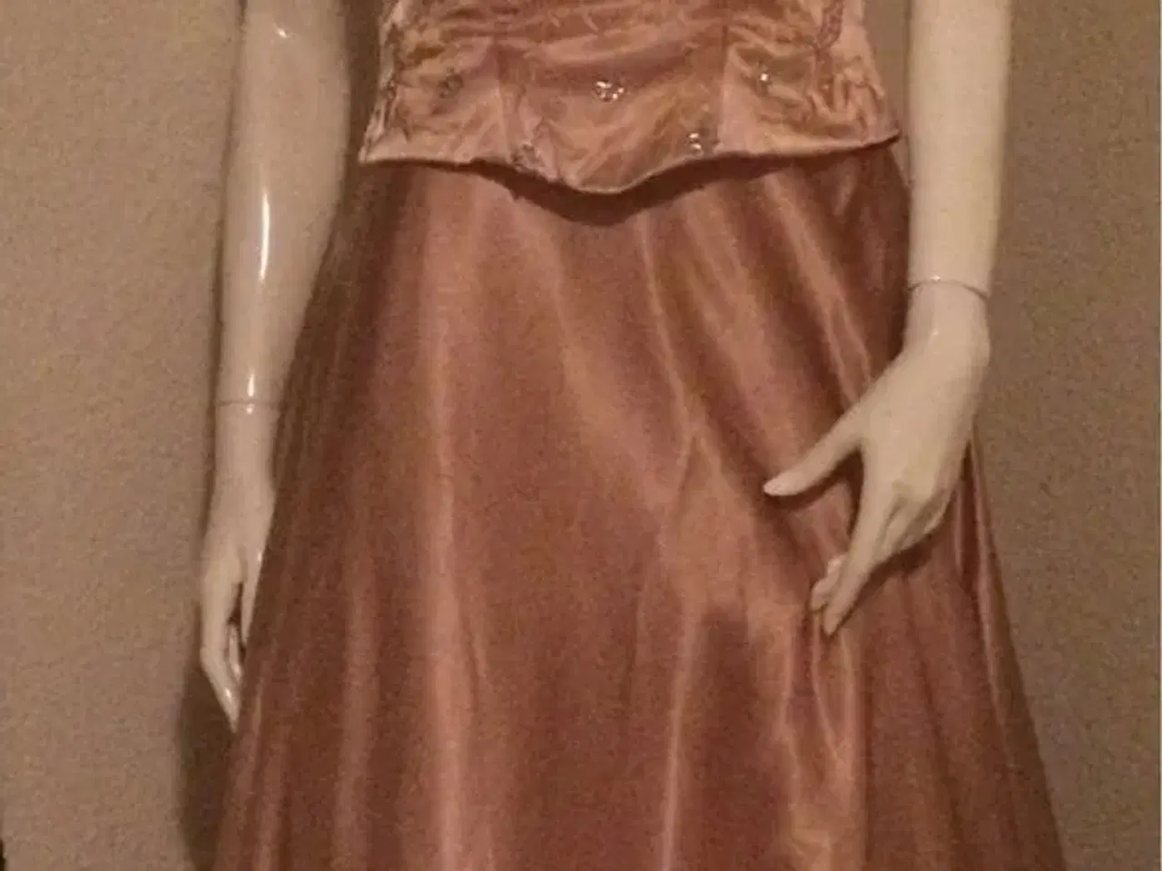 Billede 2 - Galla kjole