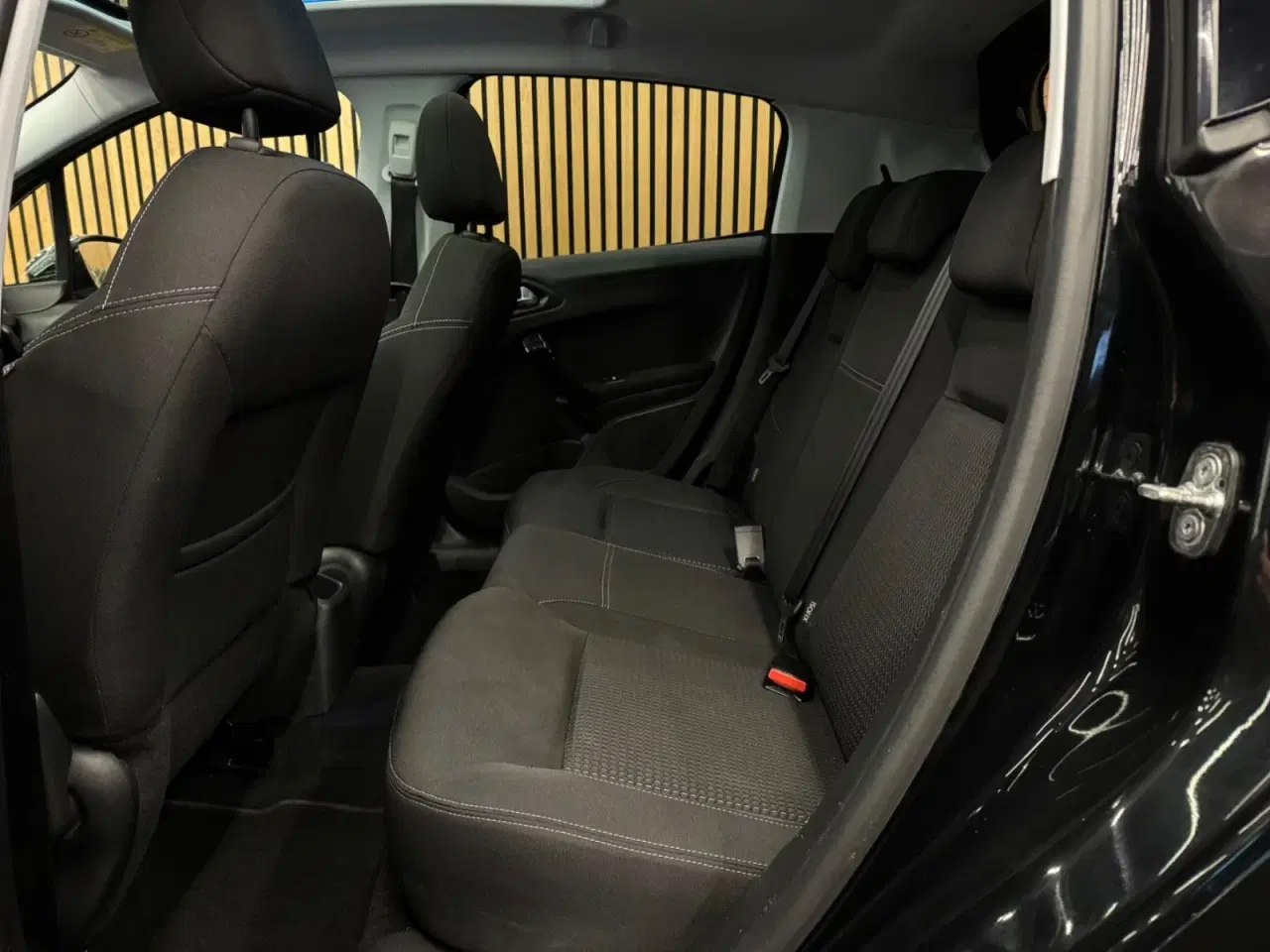 Billede 14 - Peugeot 208 1,2 VTi 82 Signature Sky