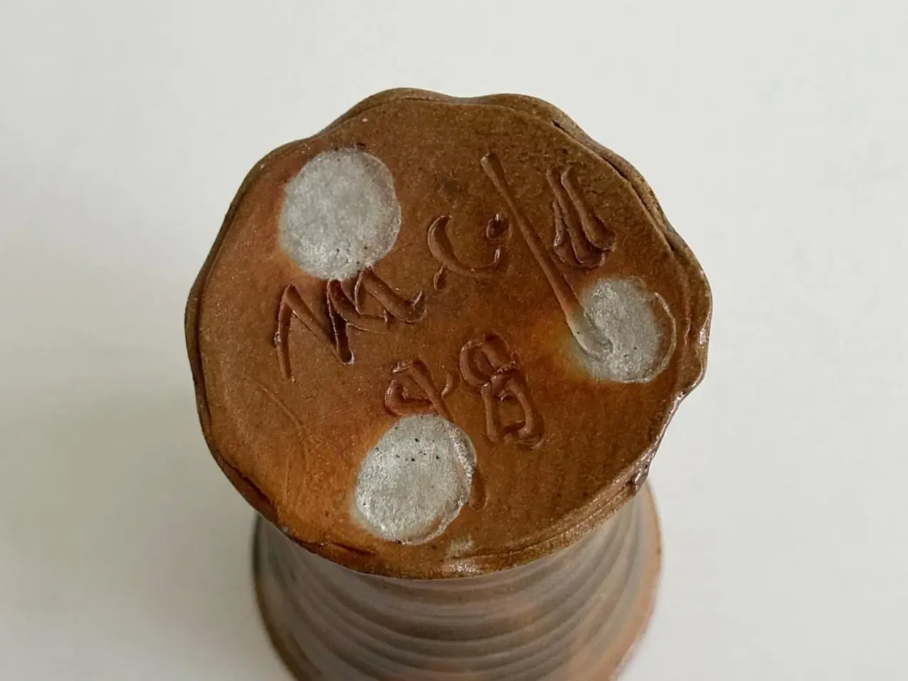 Billede 5 - Keramikbæger, brun glasur, sign. 98