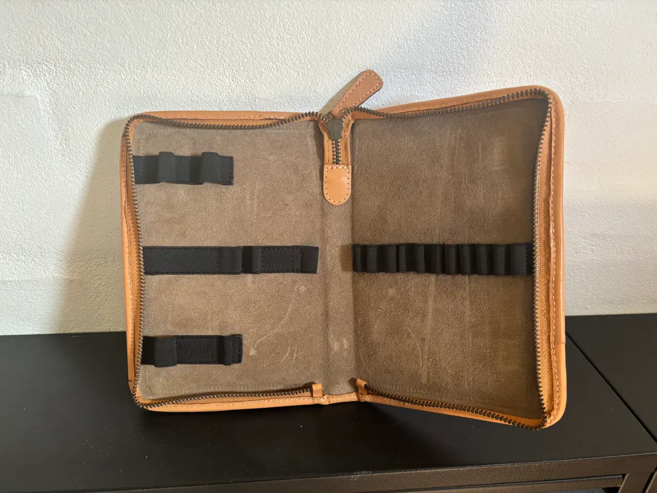 Billede 2 - Penalhus