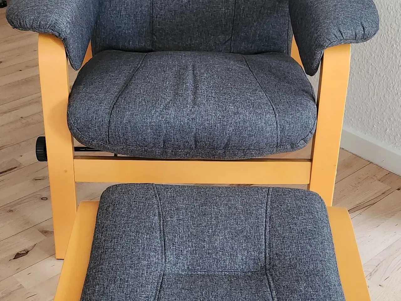 Billede 1 - Pæn Hvilestol 2 år gammel