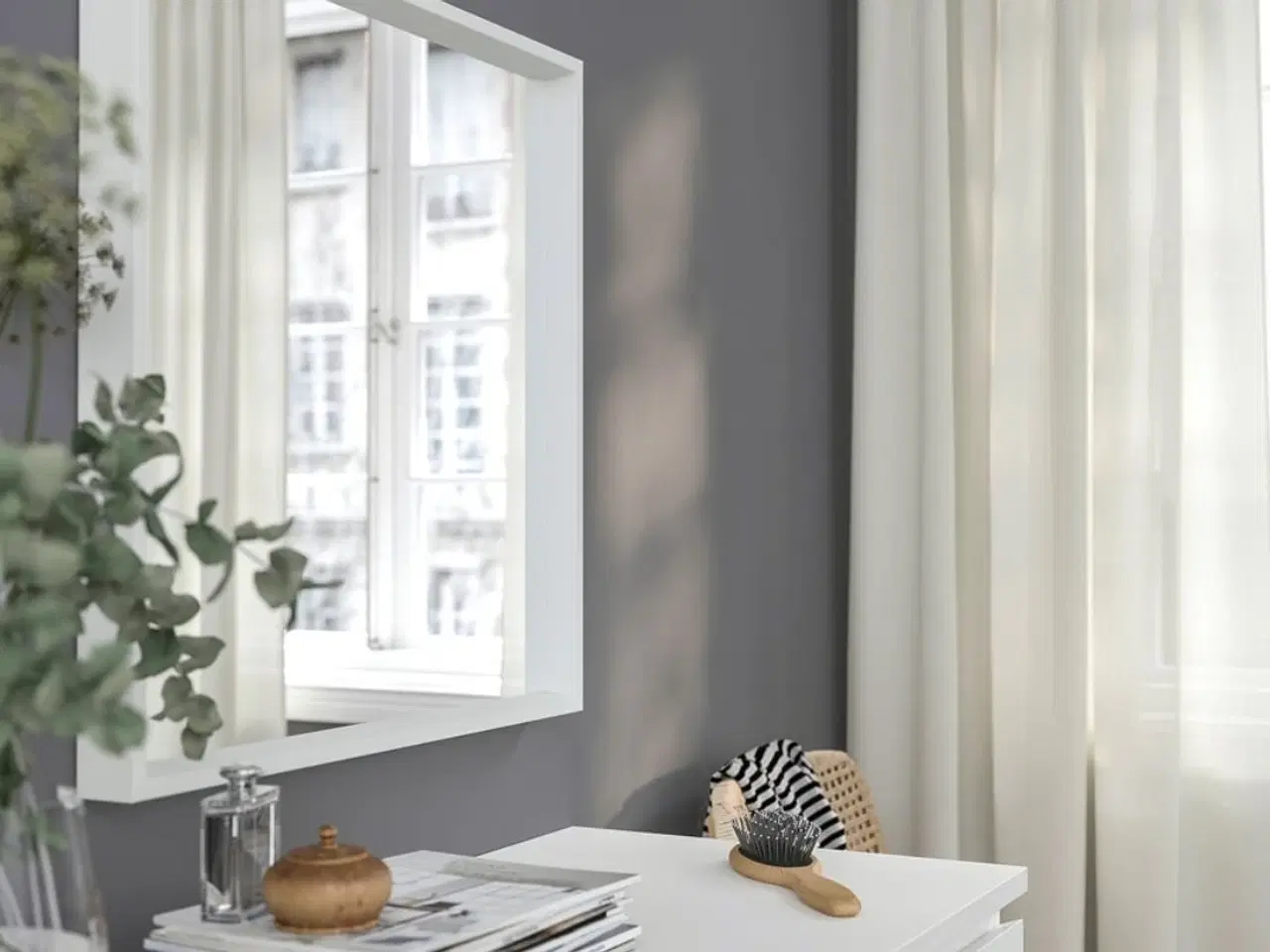 Billede 2 - Spejl med hvid ramme 65x65