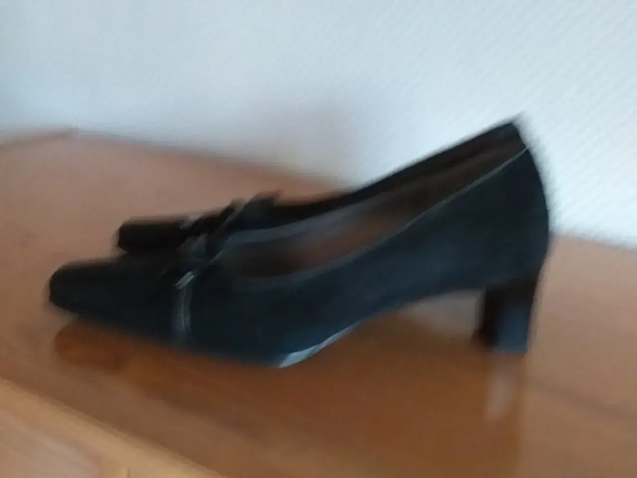 Billede 2 - Gabor sorte sko med hæl