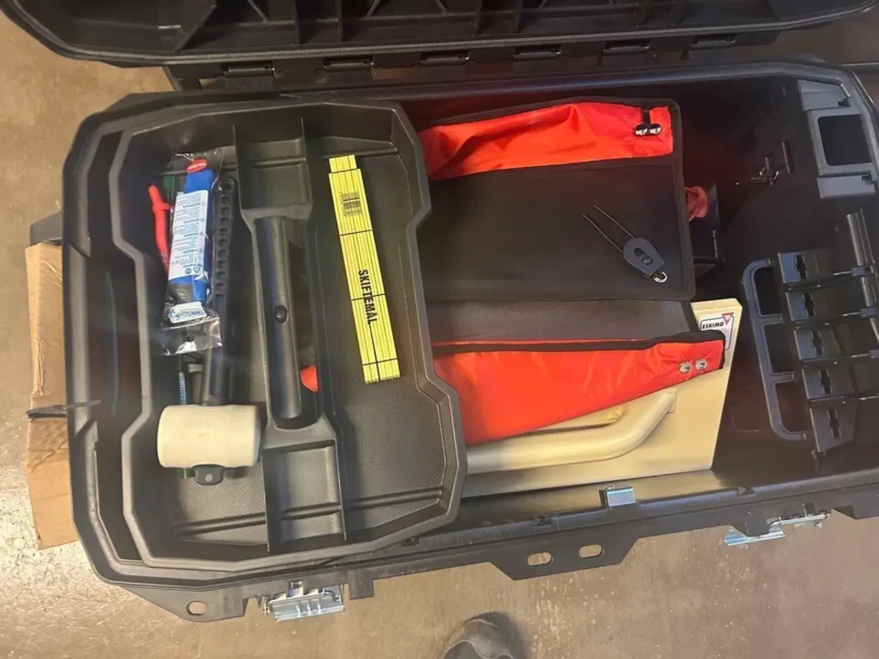 Billede 4 - MURERKASSE MED UDSTYR, MURERSKE MM. SE BILLEDER