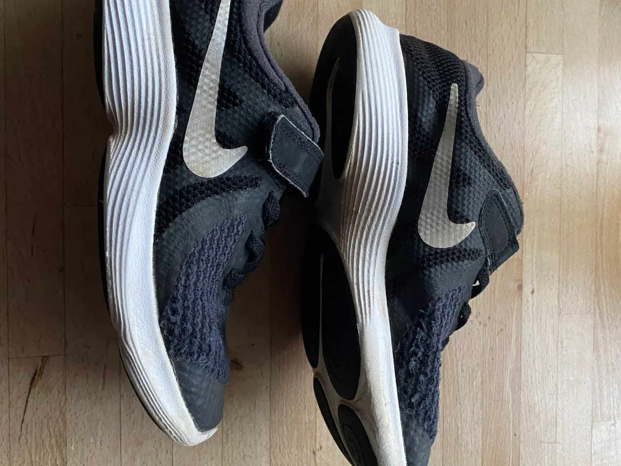 Billede 3 - Nike kondisko str. 32