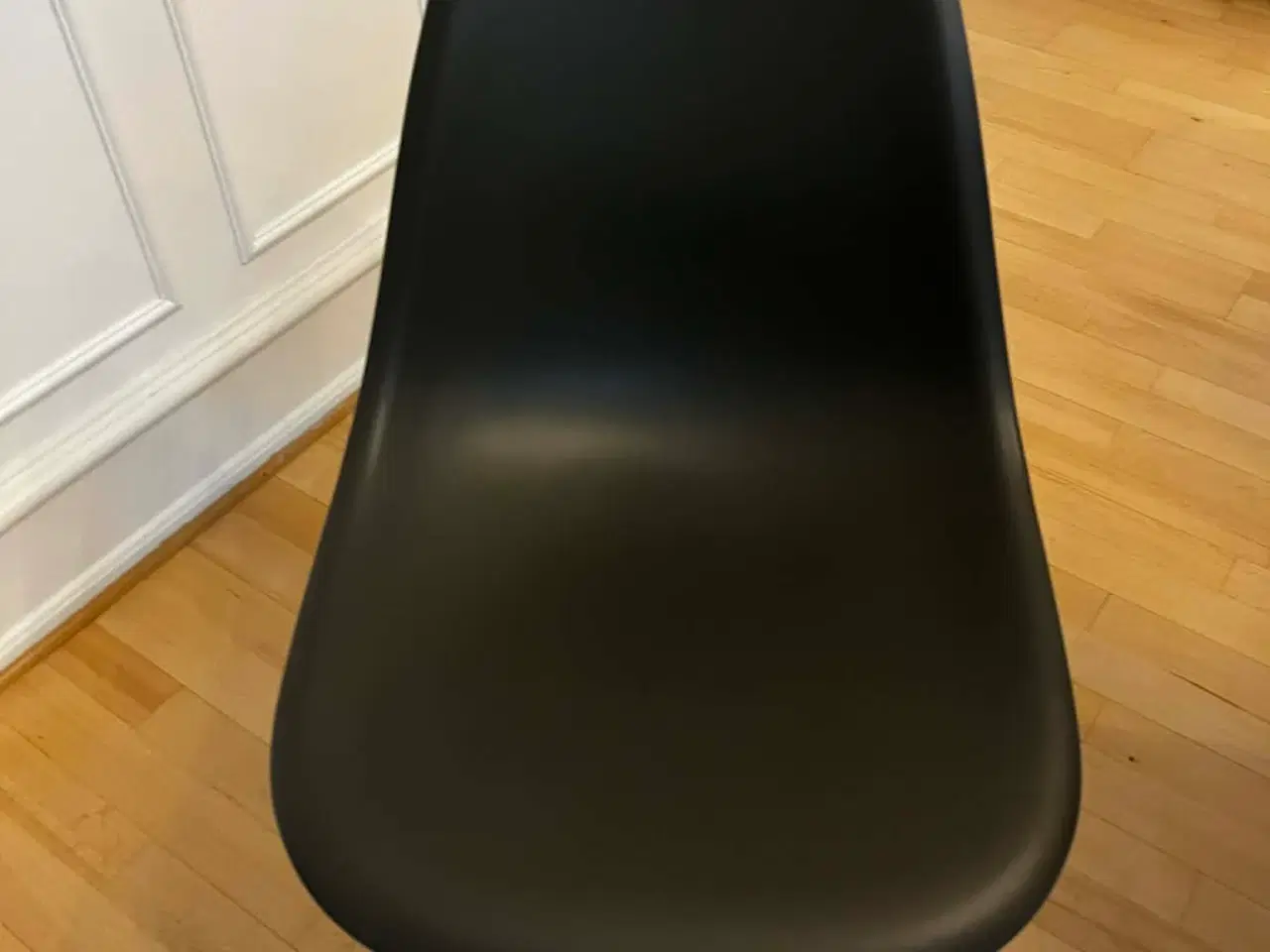 Billede 3 - 6x Charles Eames spisebordsstole – grå/egetræsben