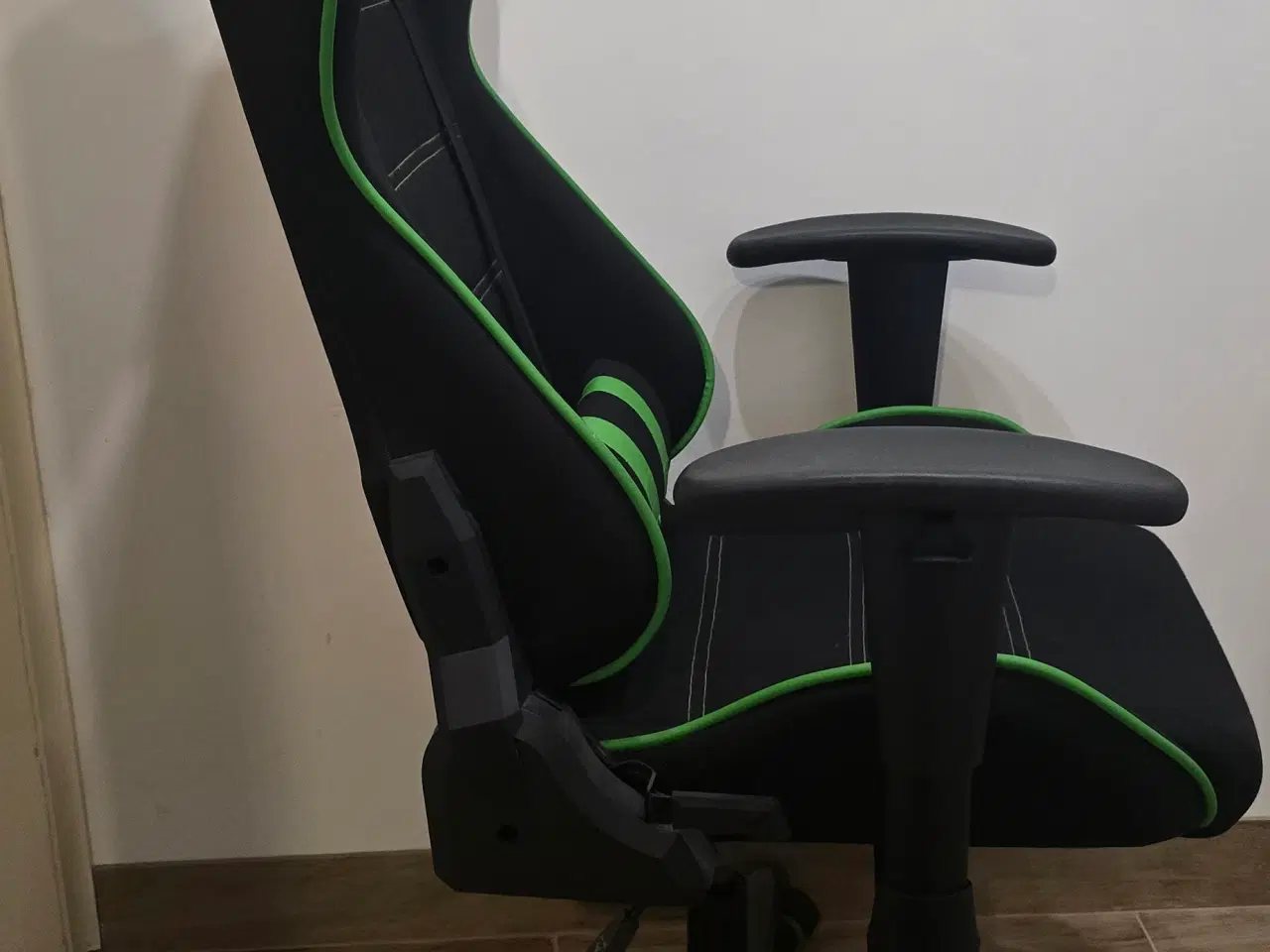 Billede 11 - Gaming set til komputel lg hd 19" gaming sæde, tas