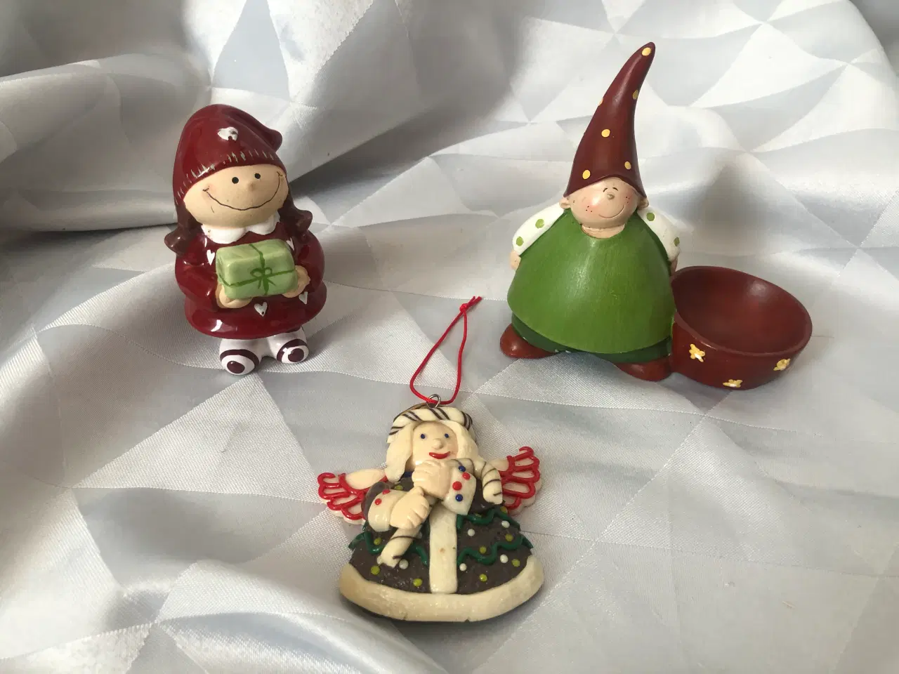 Billede 3 - 3 forskellige julefigurer