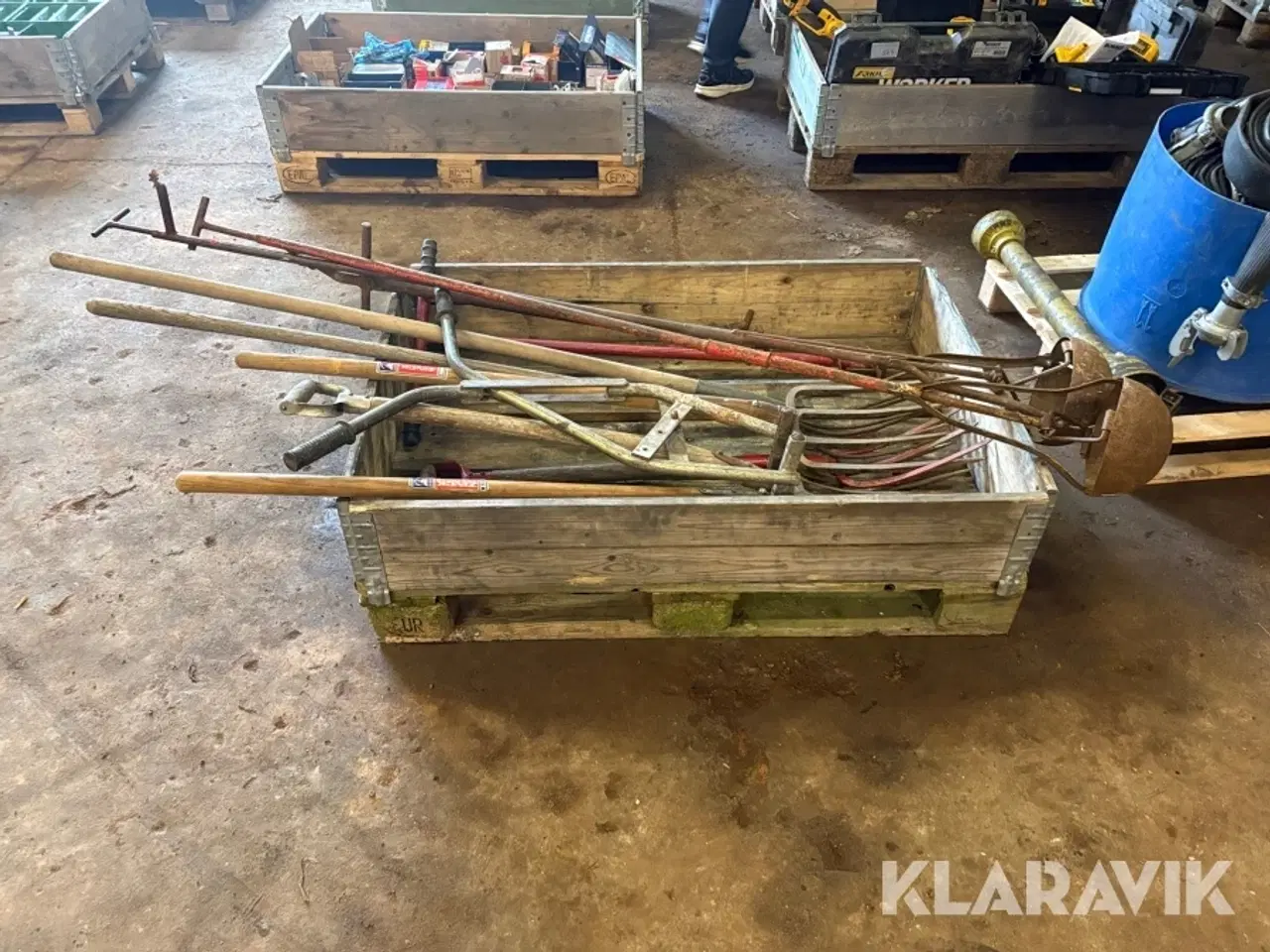 Billede 2 - Diverse redskaber - 2 paller