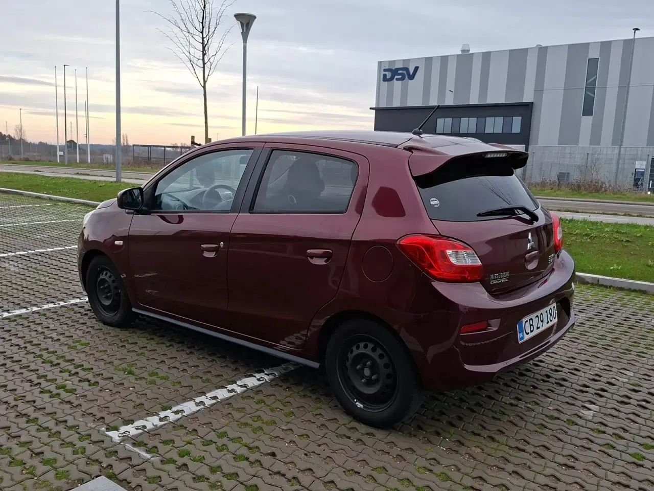 Billede 7 - Mitsubishi Space Star 1,2 Inlead