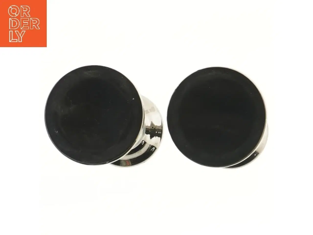 Billede 3 - Sæt af to metal lysestager (str. 20 cm)