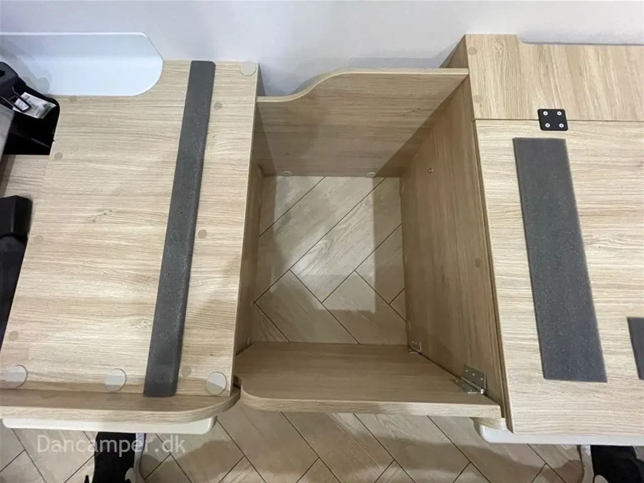 Billede 22 - 2026 - Chausson 630 Titanium Line Ford Chausson 630 Titanium Line. 165 HK og 8-trins automat gear. Adaptiv fartpilot. Artic-pakke.