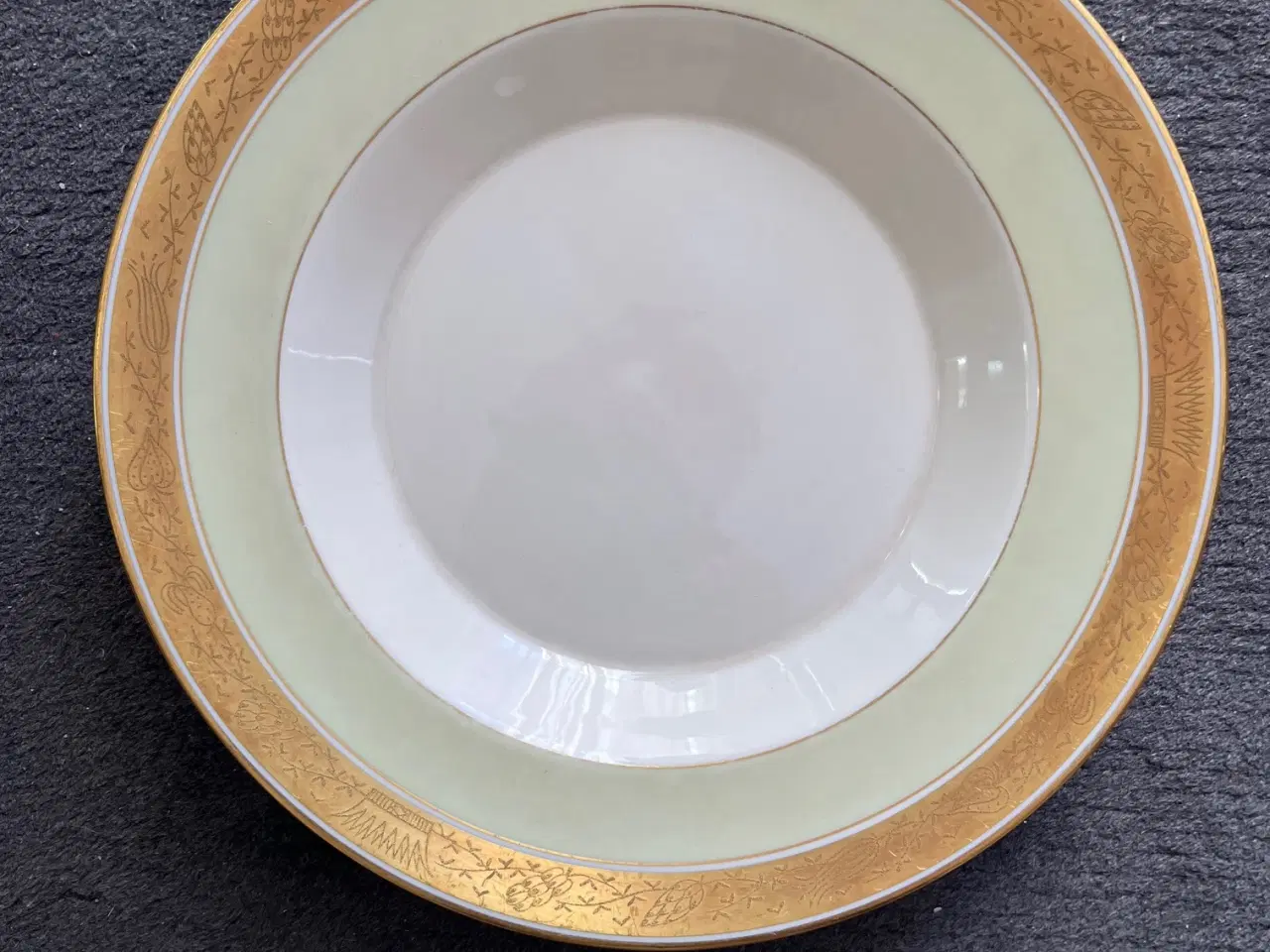 Billede 6 - Royal Copenhagen stel Dagmar med guldkant porcelæn