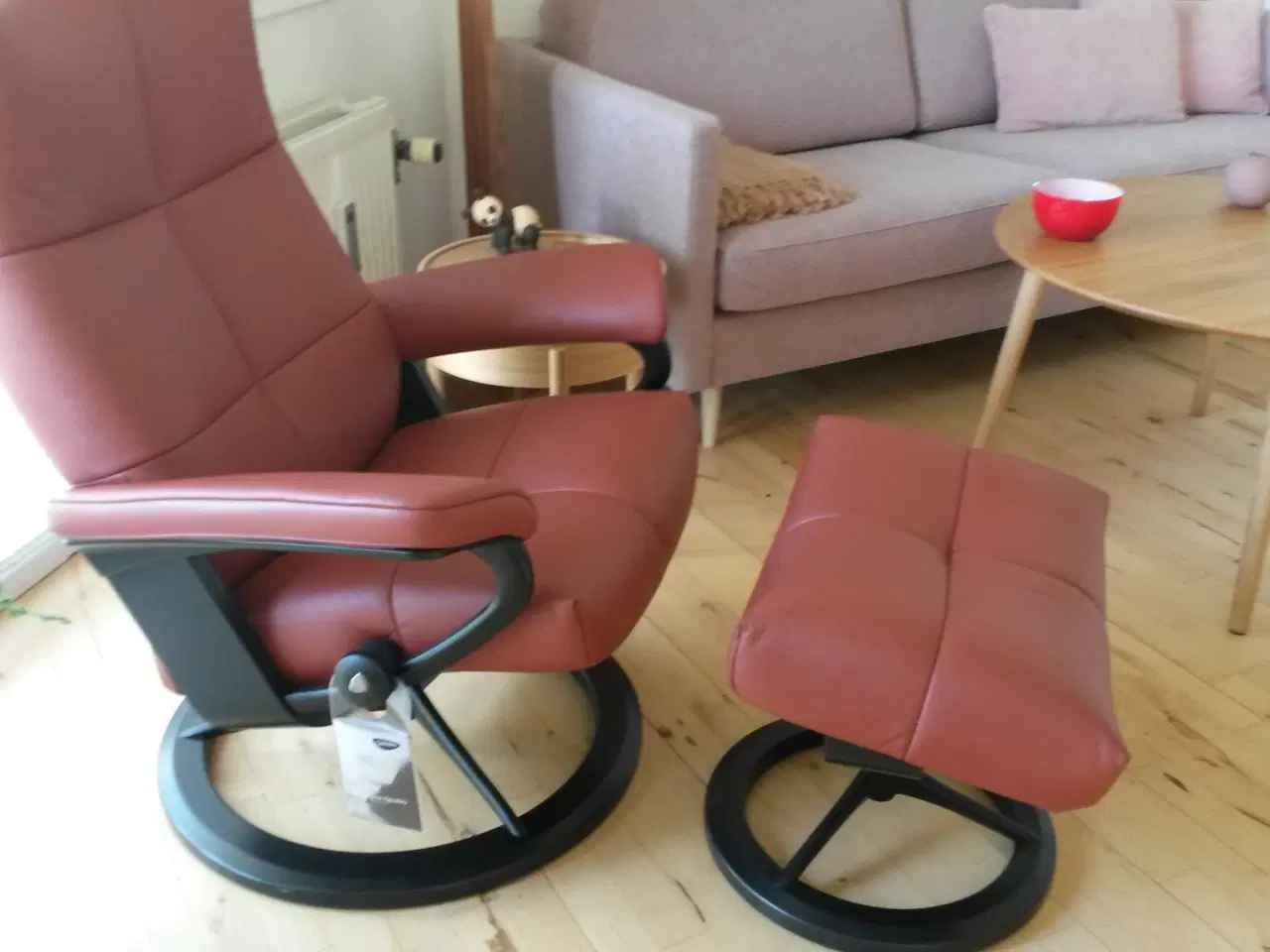 Billede 4 - helt ny stressless david med skammel i str medium