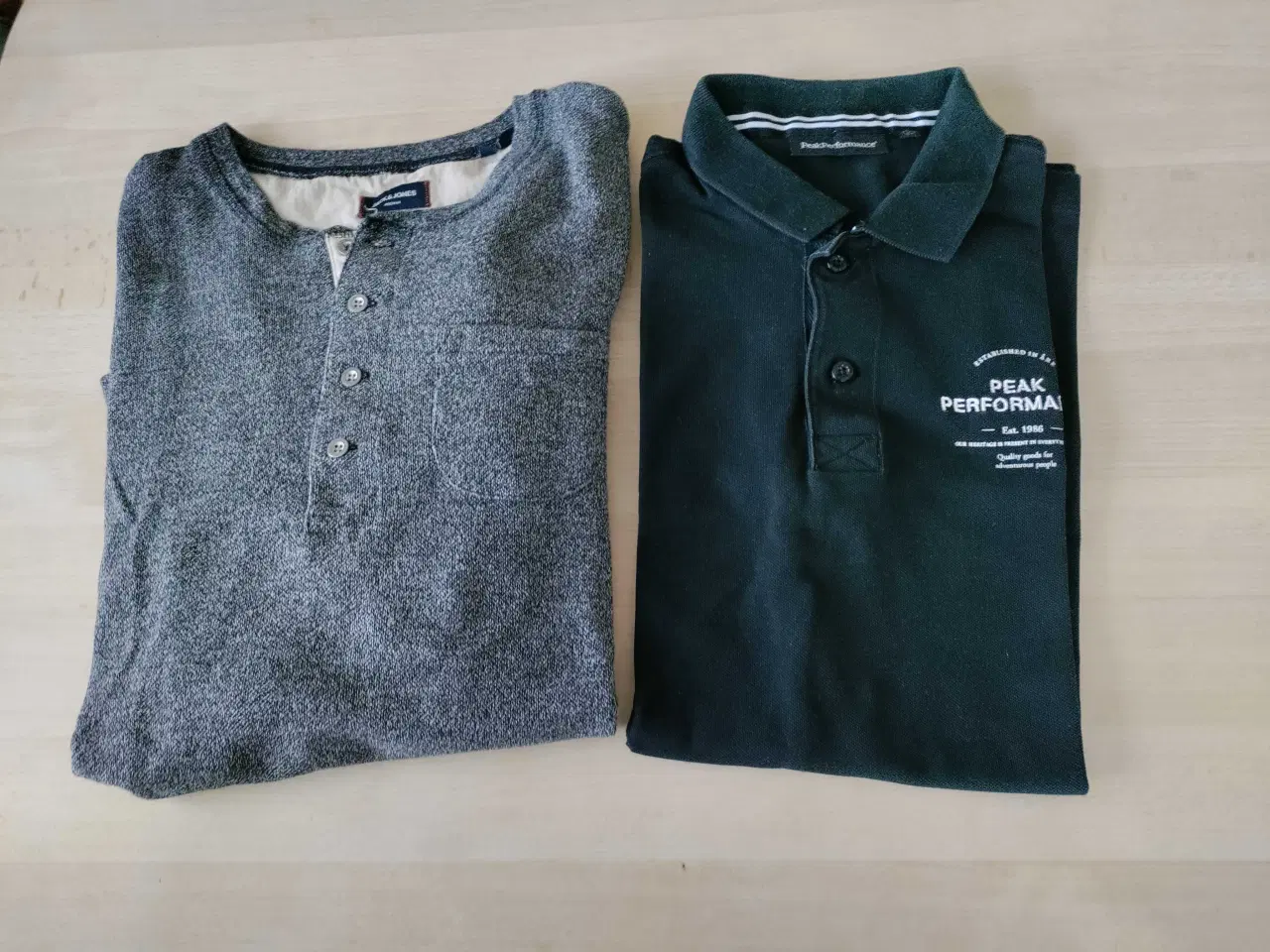 Billede 1 - Peak Performance polo+ Jack & Jones trøje. 