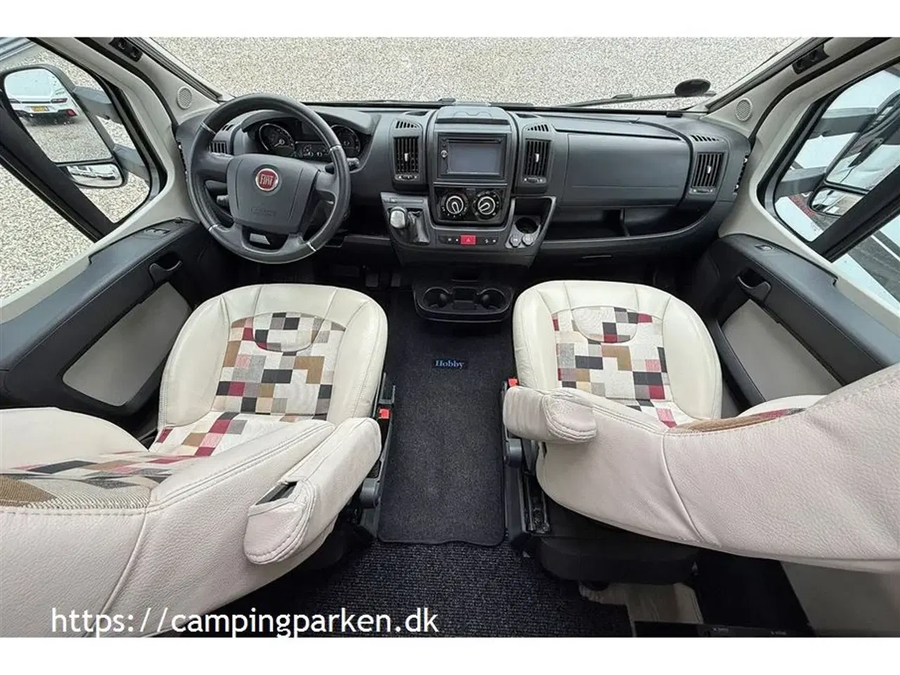 Billede 2 - 2017 - Hobby Optima De Luxe T 65 HGQ aut.   FIn autocamper m. automatgear, 150 hk, sænkeseng og queens bed