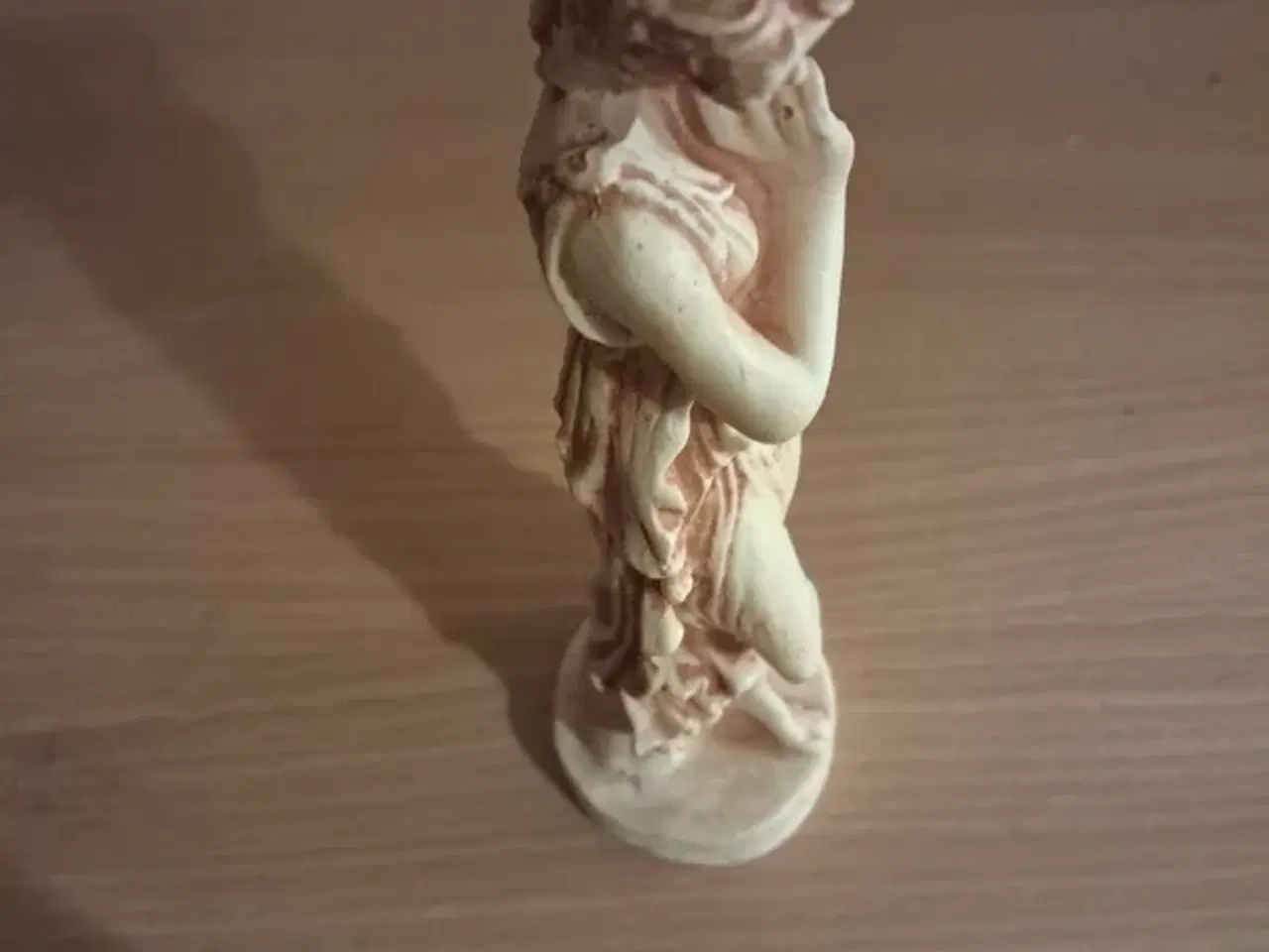 Billede 4 - Græsk kvinde figur