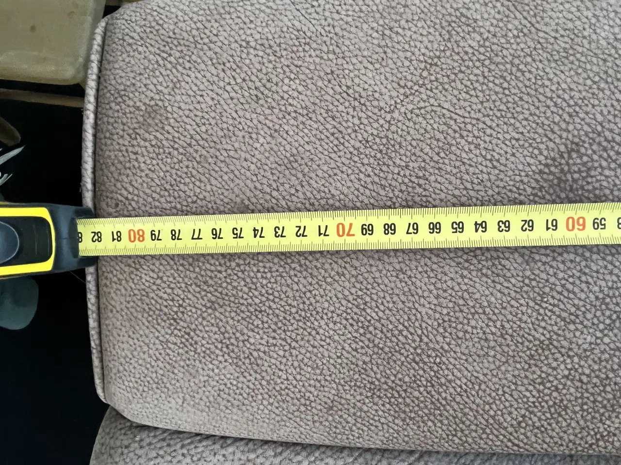 Billede 13 - 2 1/2 Pers nubuck sofa fra Hurup møbler