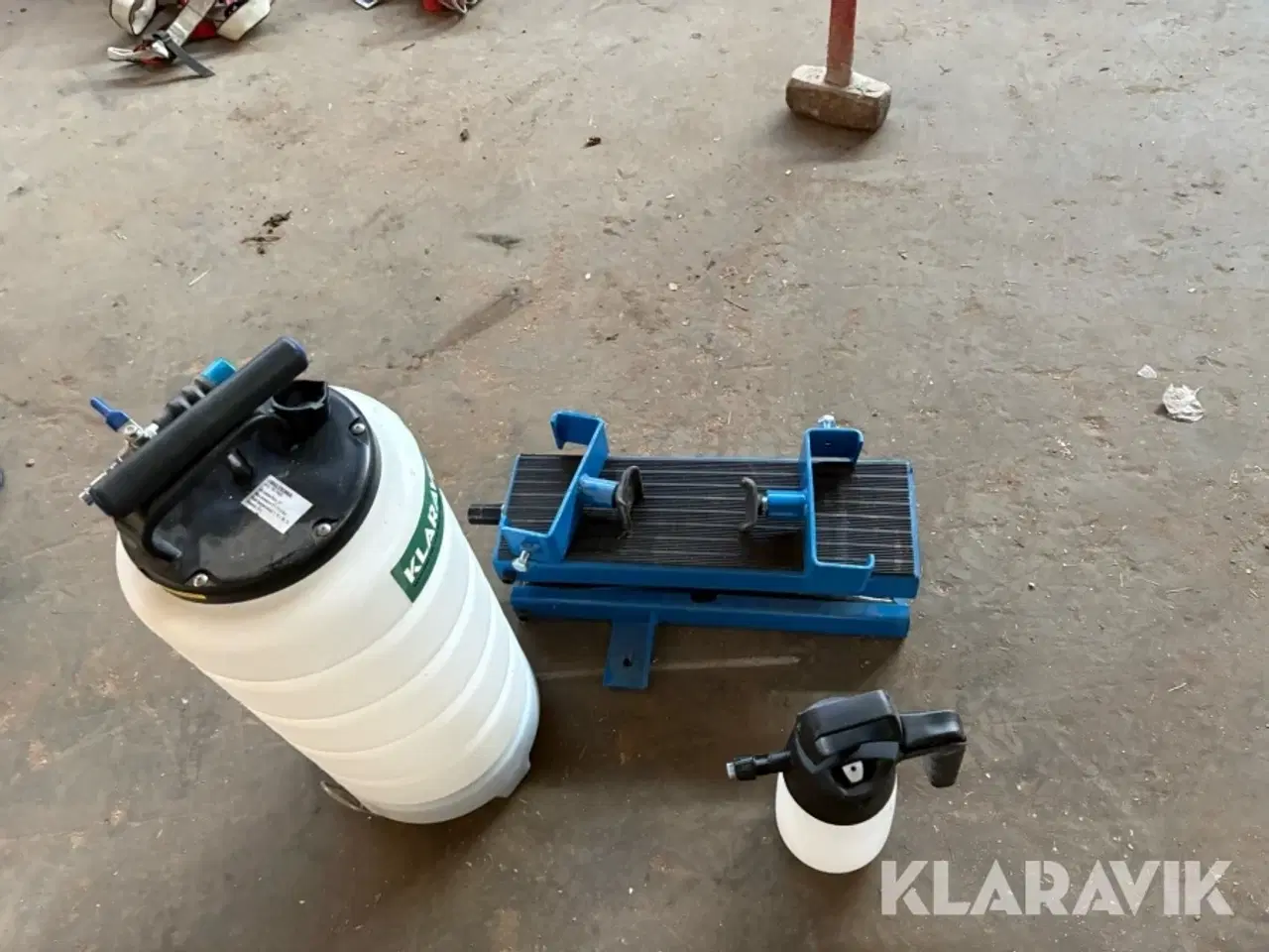 Billede 2 - Bilpleje lot, oliesuger  samt motorløfte-/motorstøttebjælke i stål.