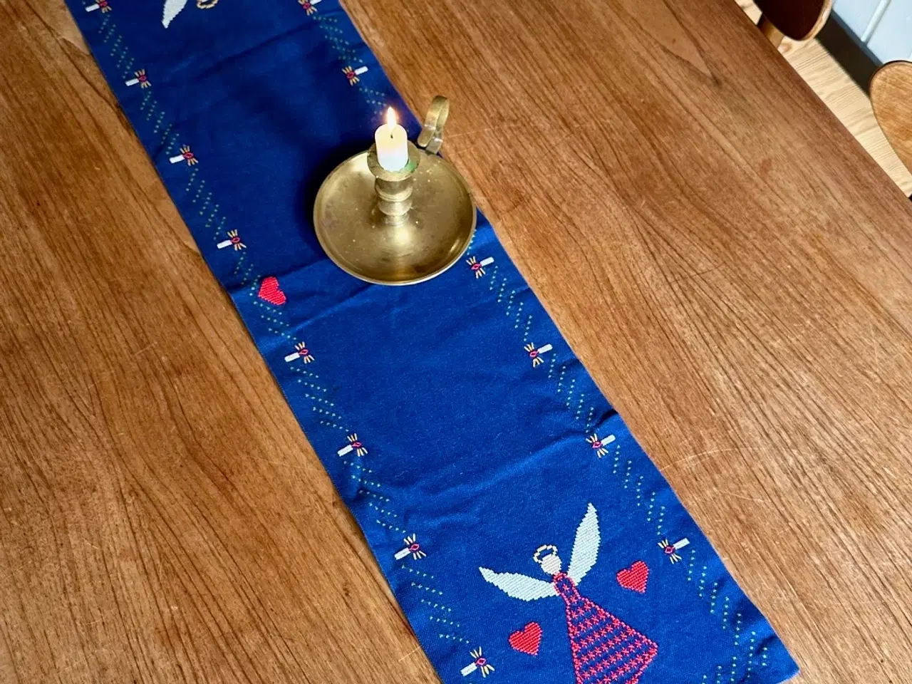 Billede 1 - Bordløber, blå m engle, 127 x 19 cm