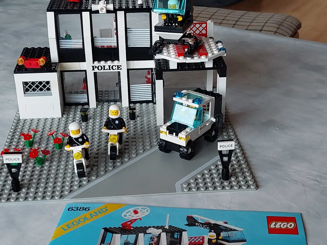 Billede 2 - Lego Politistation 6386