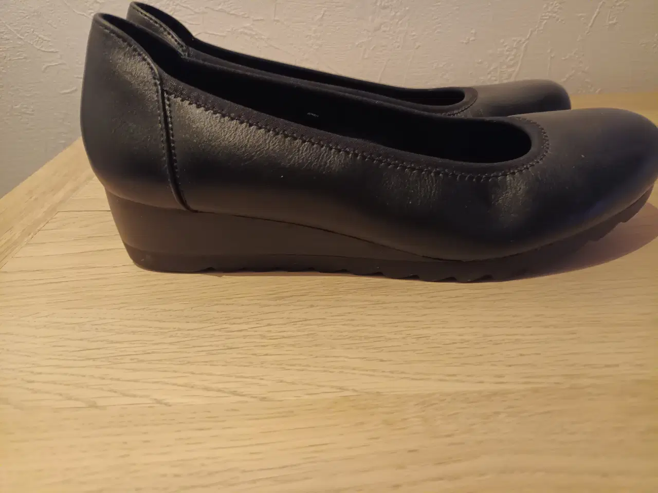 Billede 2 - Sko med kinahæl