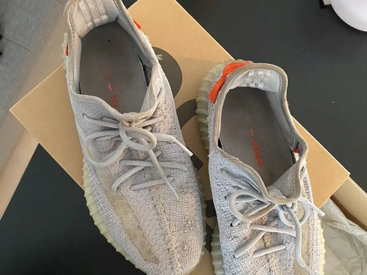 Billede 2 - Yeezy Boost 350 Tail Light Sneakers 