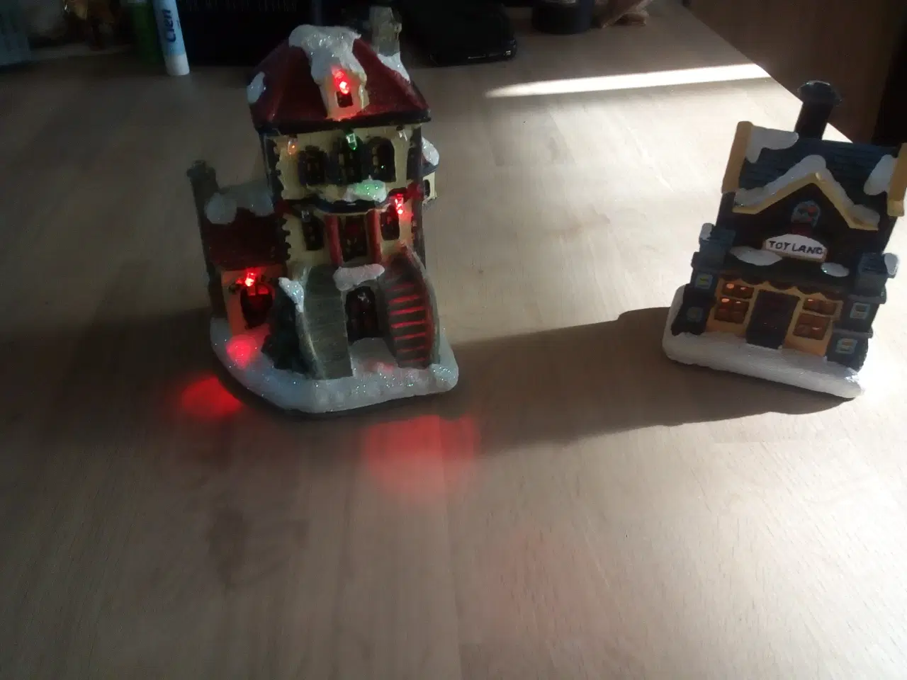 Billede 3 - Julehuse med lys