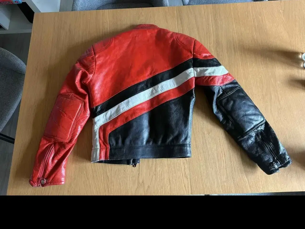 Billede 4 - 2 delt Sundance lædertøj Small