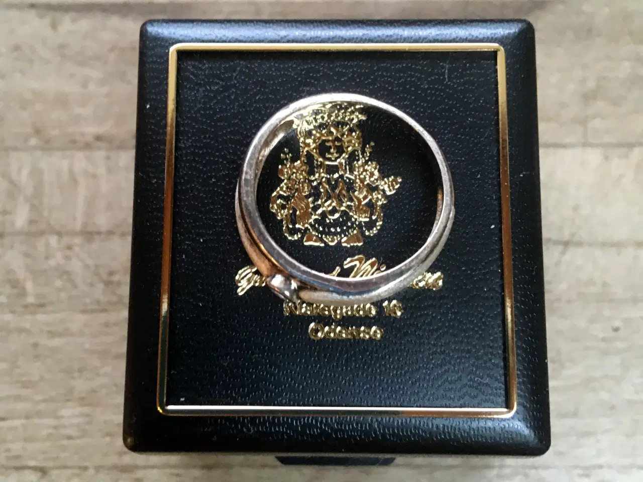 Billede 5 - Fingerring i sølv med hvid zirkon