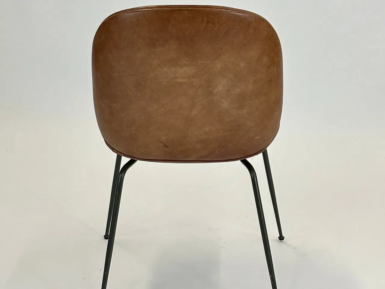Billede 5 - GUBI | Beetle Chair (Brun)