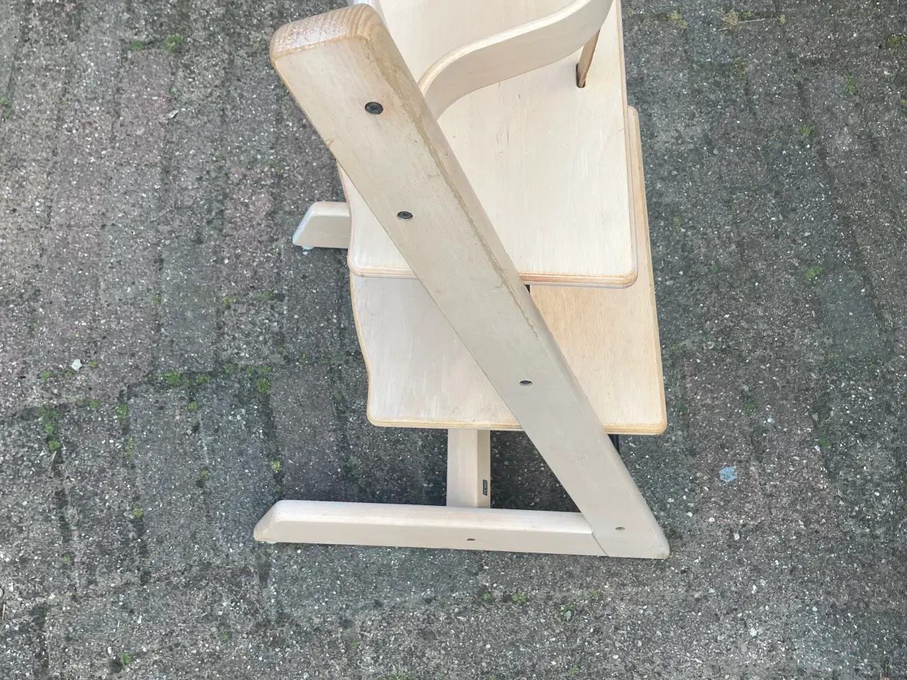 Billede 4 - Stokkestol i lys træ m tilbehør 😉