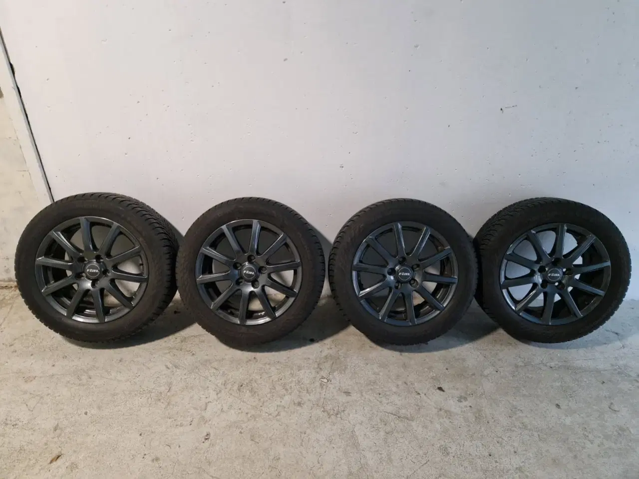 Billede 1 - Nokian Snowproof Vinterdæk med fælge