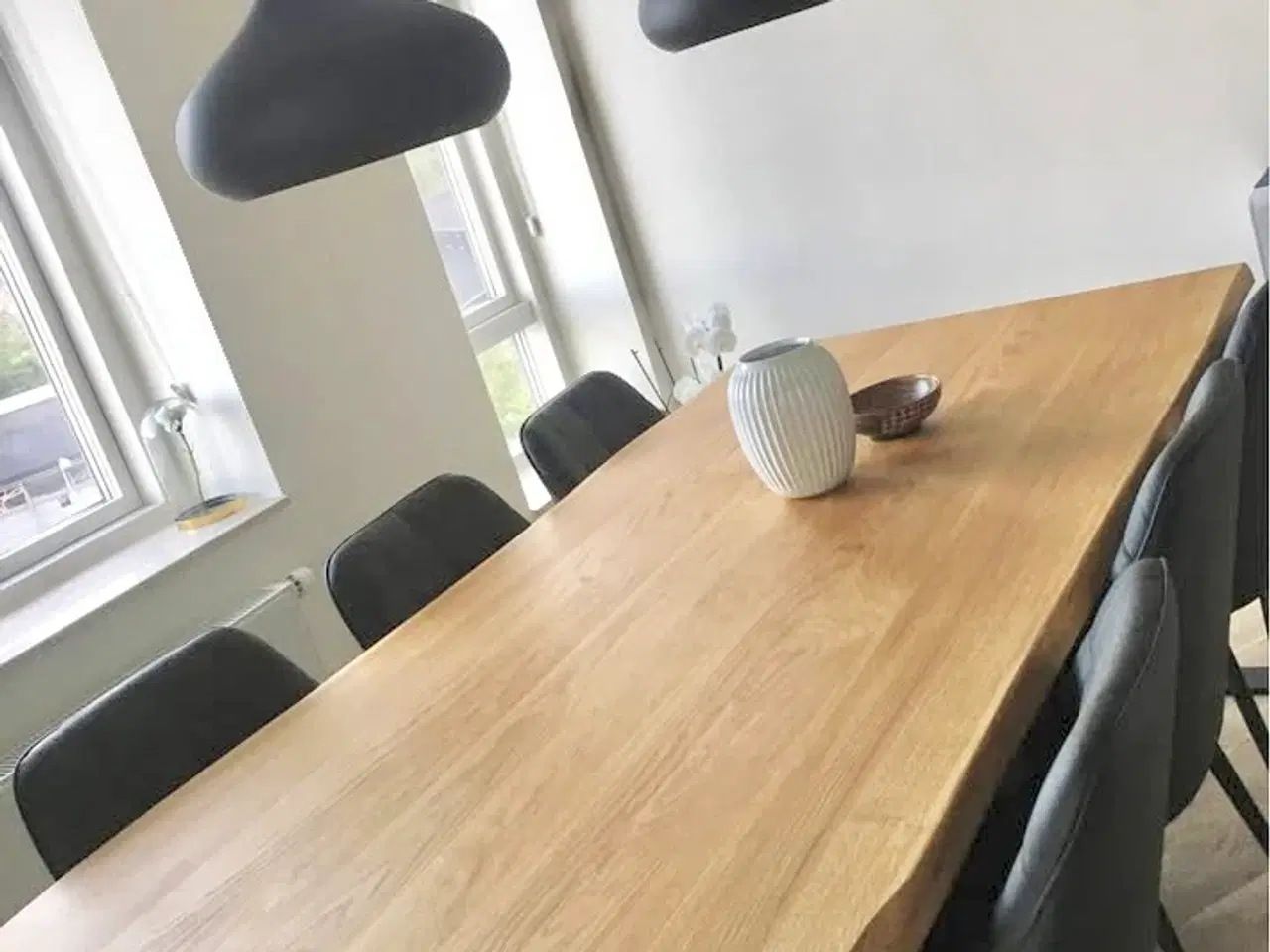Billede 1 - 1 Planke, egetræ spisebord + tillægsplade